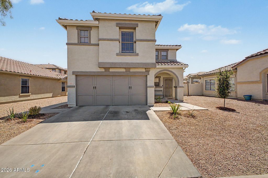 Photo of 1331 S Bridgegate Drive, Gilbert, AZ 85296 (MLS # 7031172)