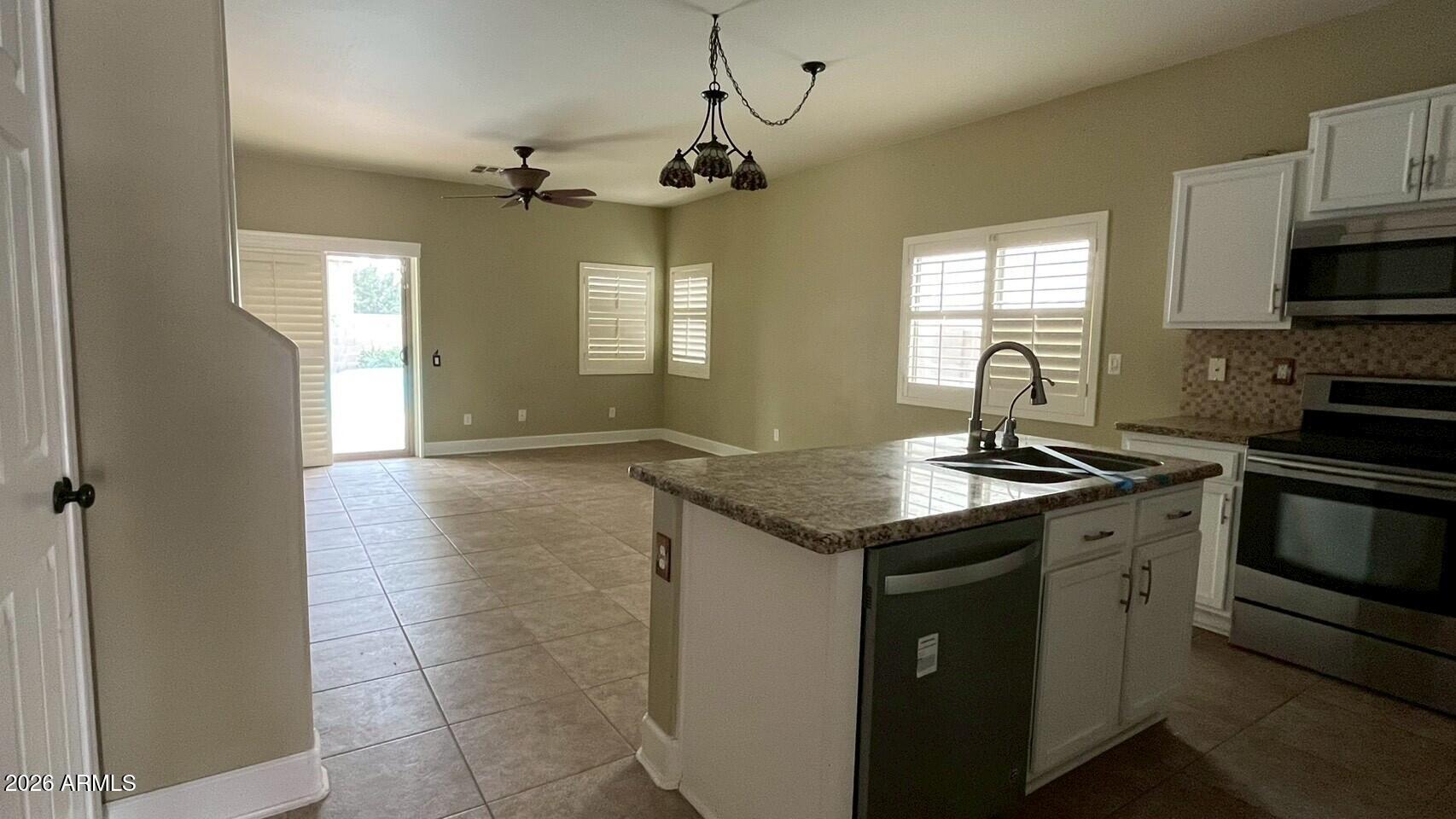 43446 W MAGNOLIA Road