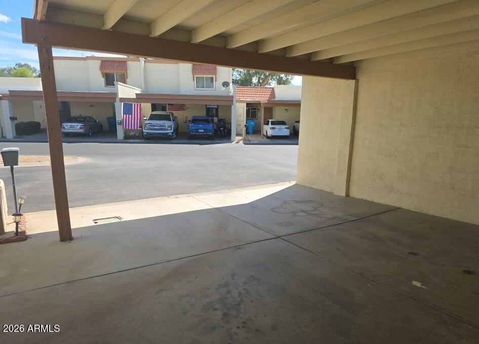 2518 W RUE DE LAMOUR Avenue