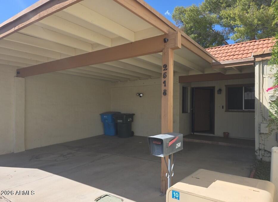 2518 W RUE DE LAMOUR Avenue