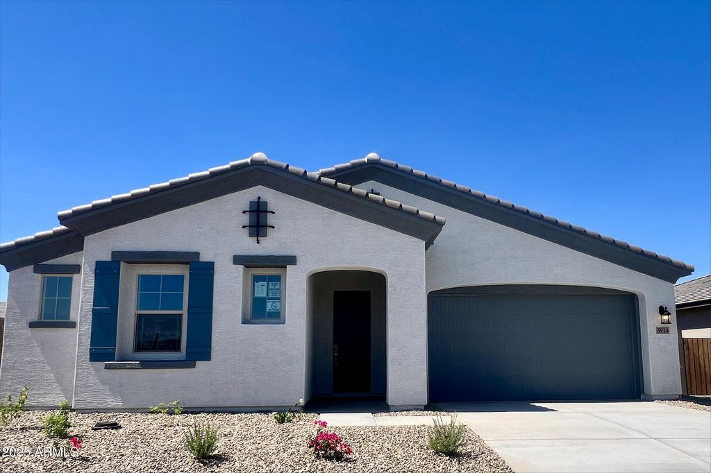 Photo of 5914 N 194th Drive, Litchfield Park, AZ 85340 (MLS # 6904617)