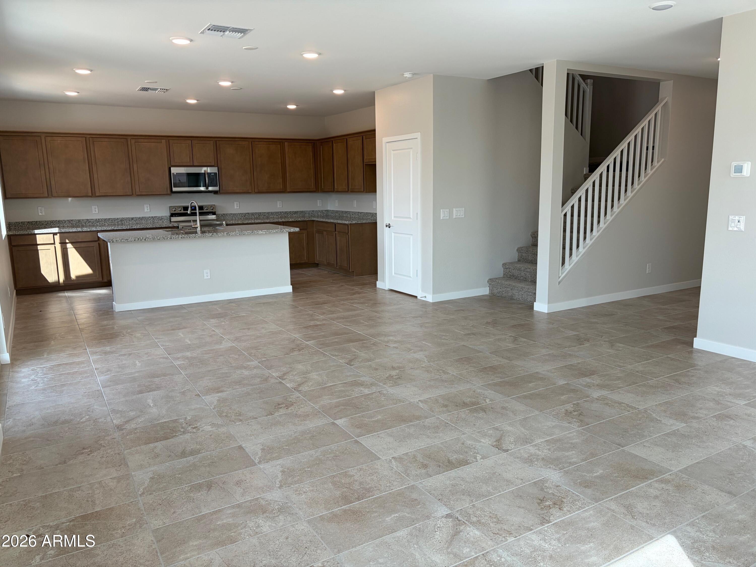 7257 E CATTLE CALL Street N