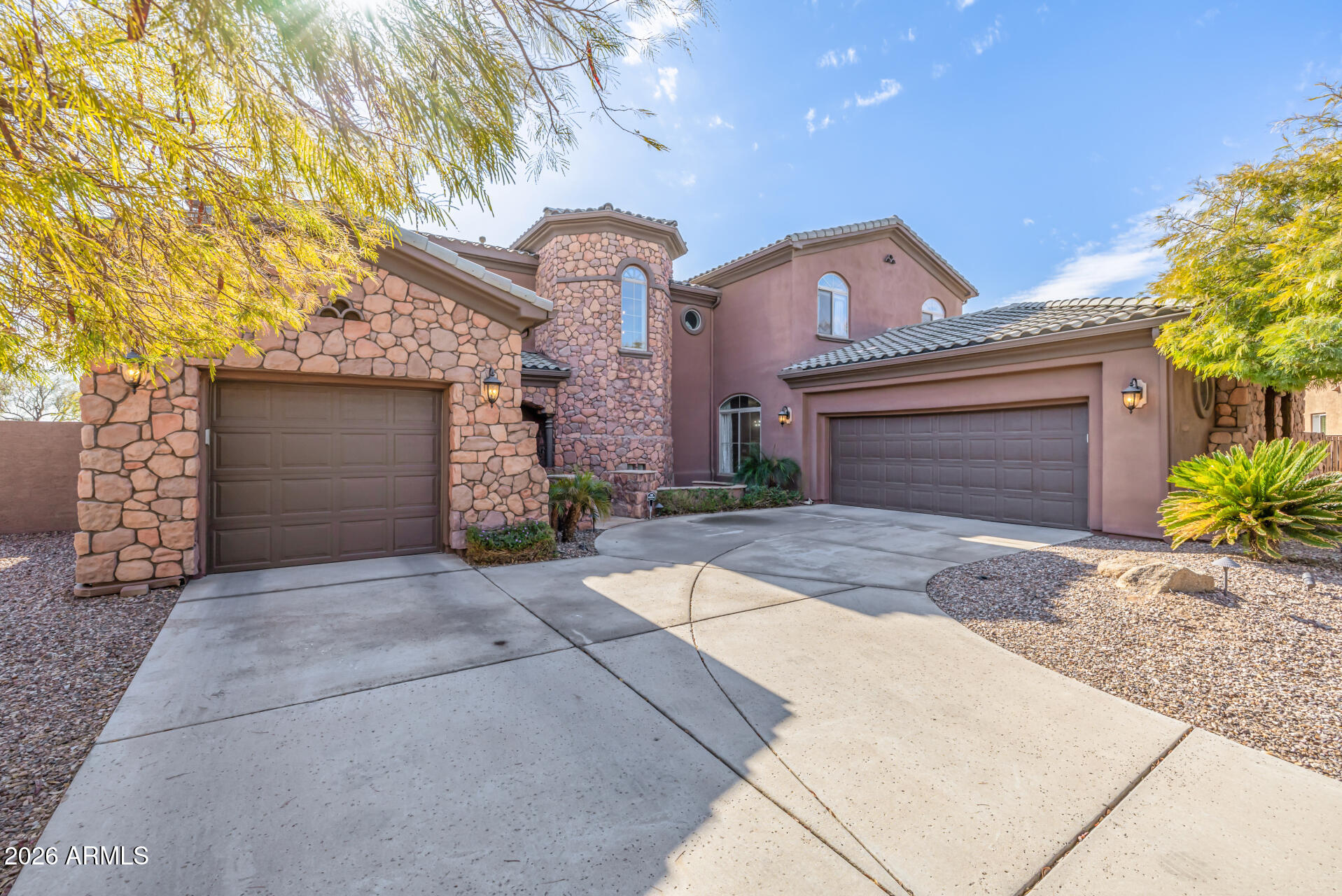 4543 S ROY ROGERS Way