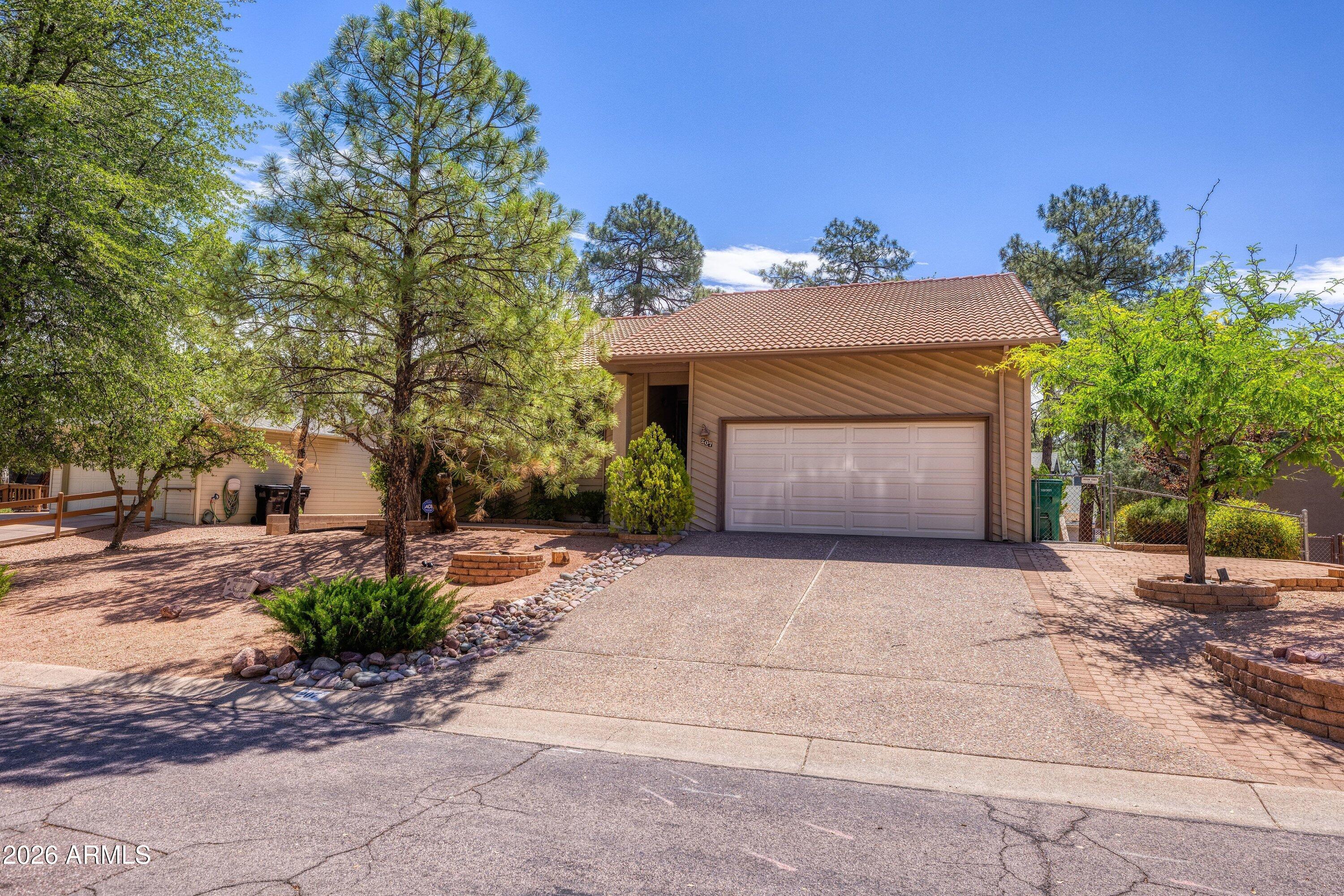 207 N Parkwood Road