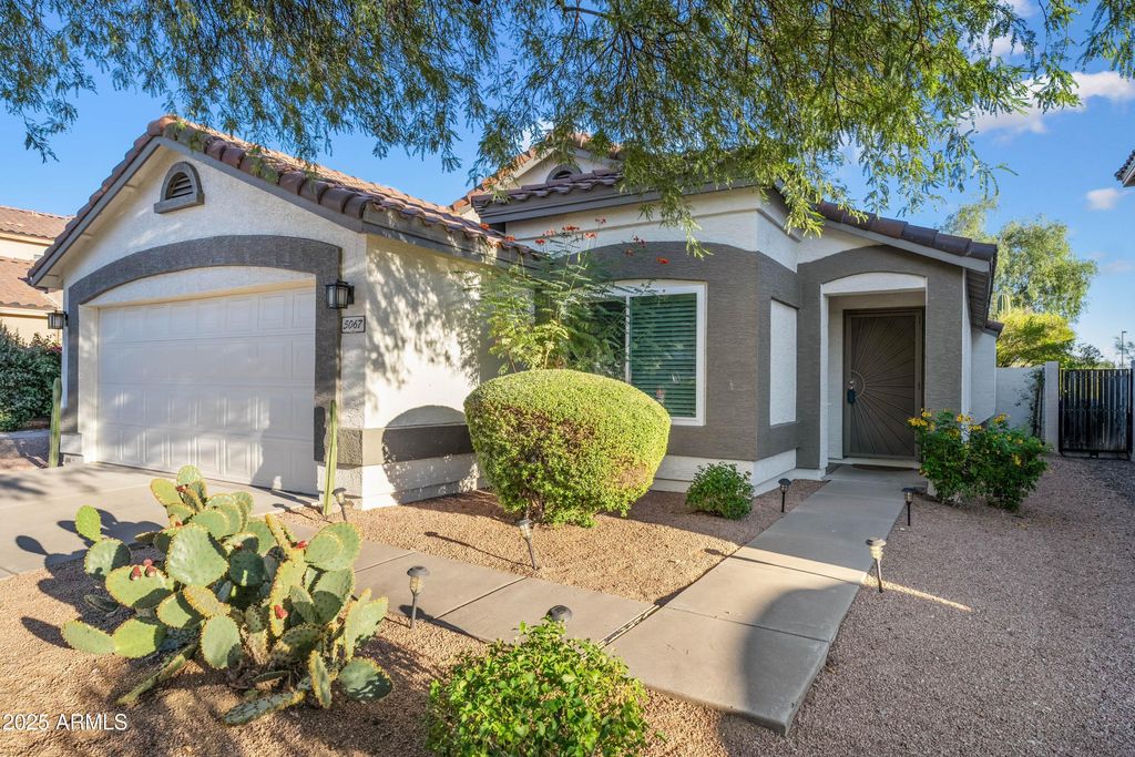 Photo of 5067 E Mark Lane, Cave Creek, AZ 85331 (MLS # 6931559)