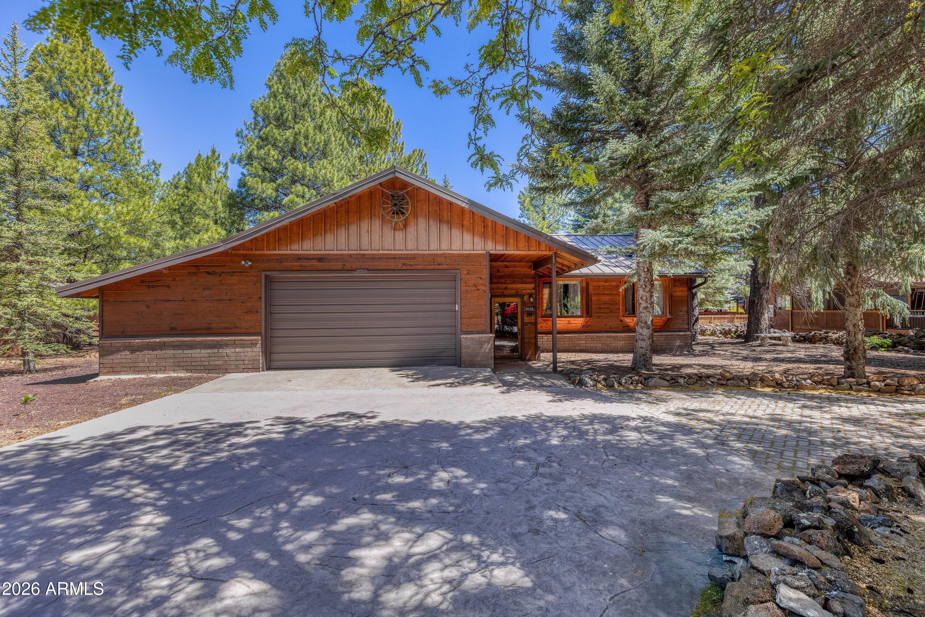5038 SWEEPING VISTA Drive