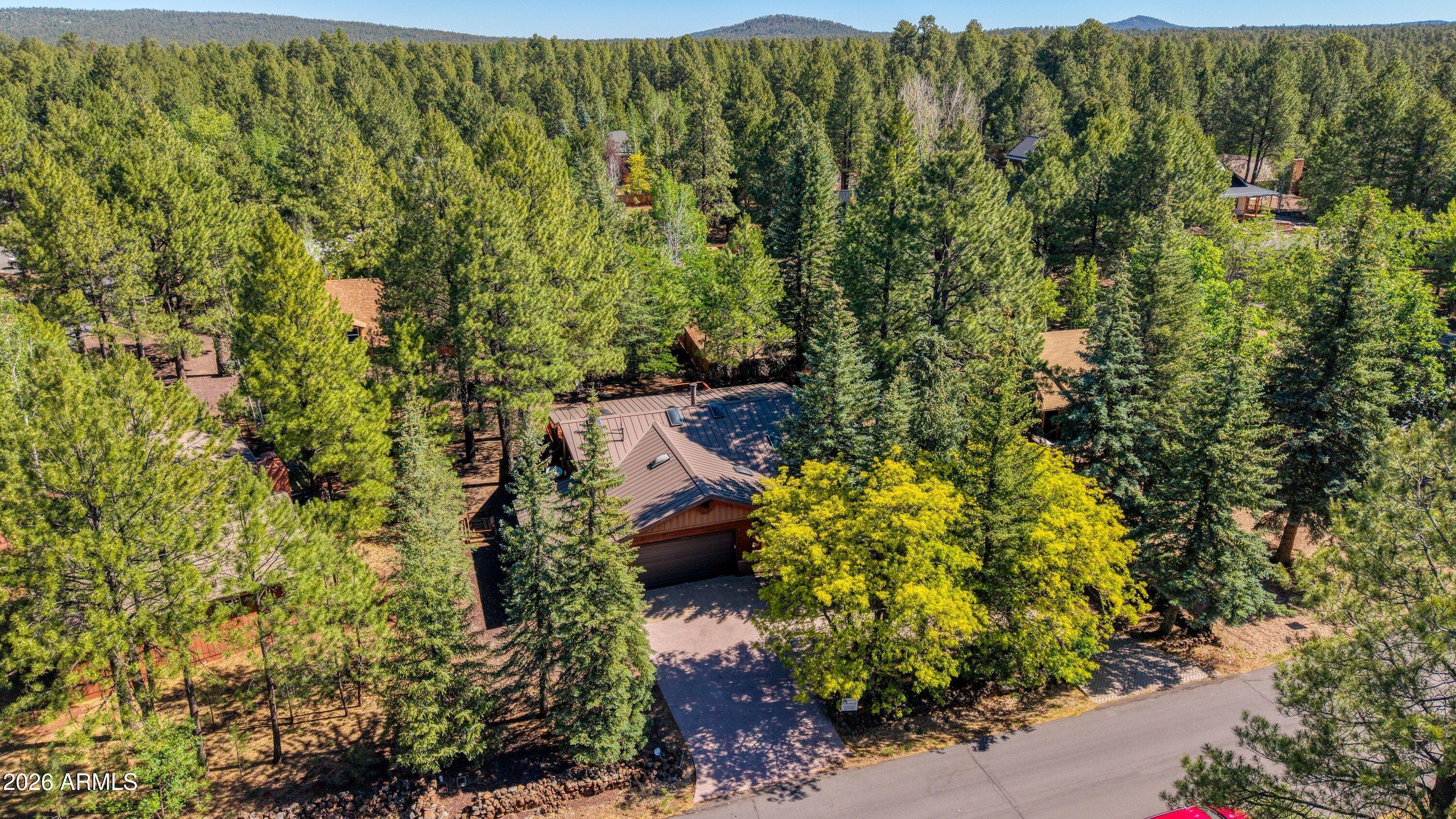 5038 SWEEPING VISTA Drive