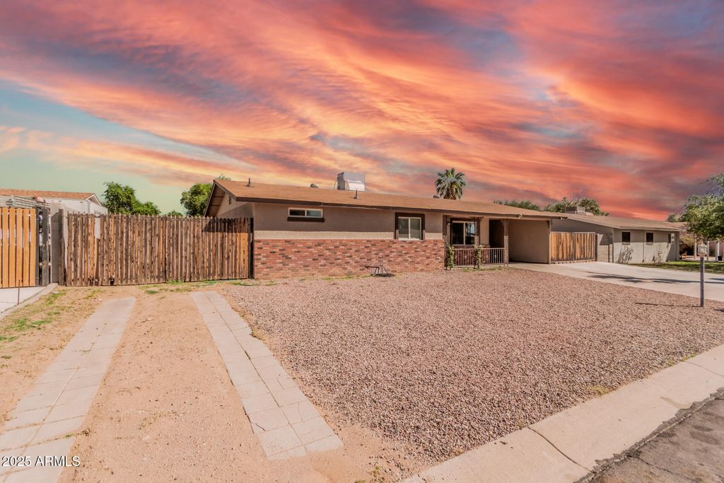 Photo of 917 N 95th Street, Mesa, AZ 85207 (MLS # 6931156)
