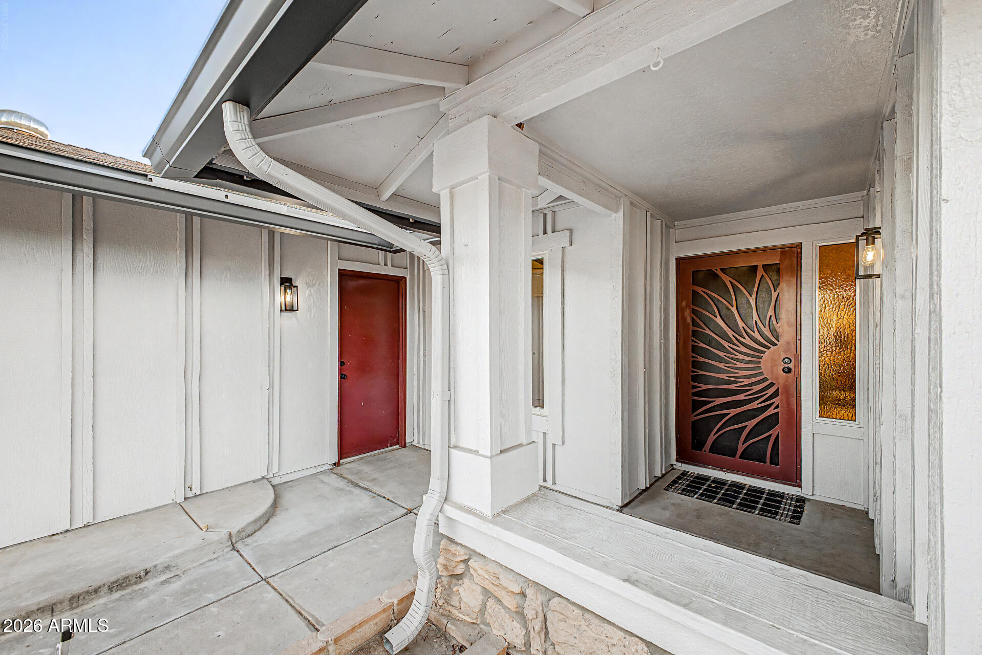 202 S KENNETH Place