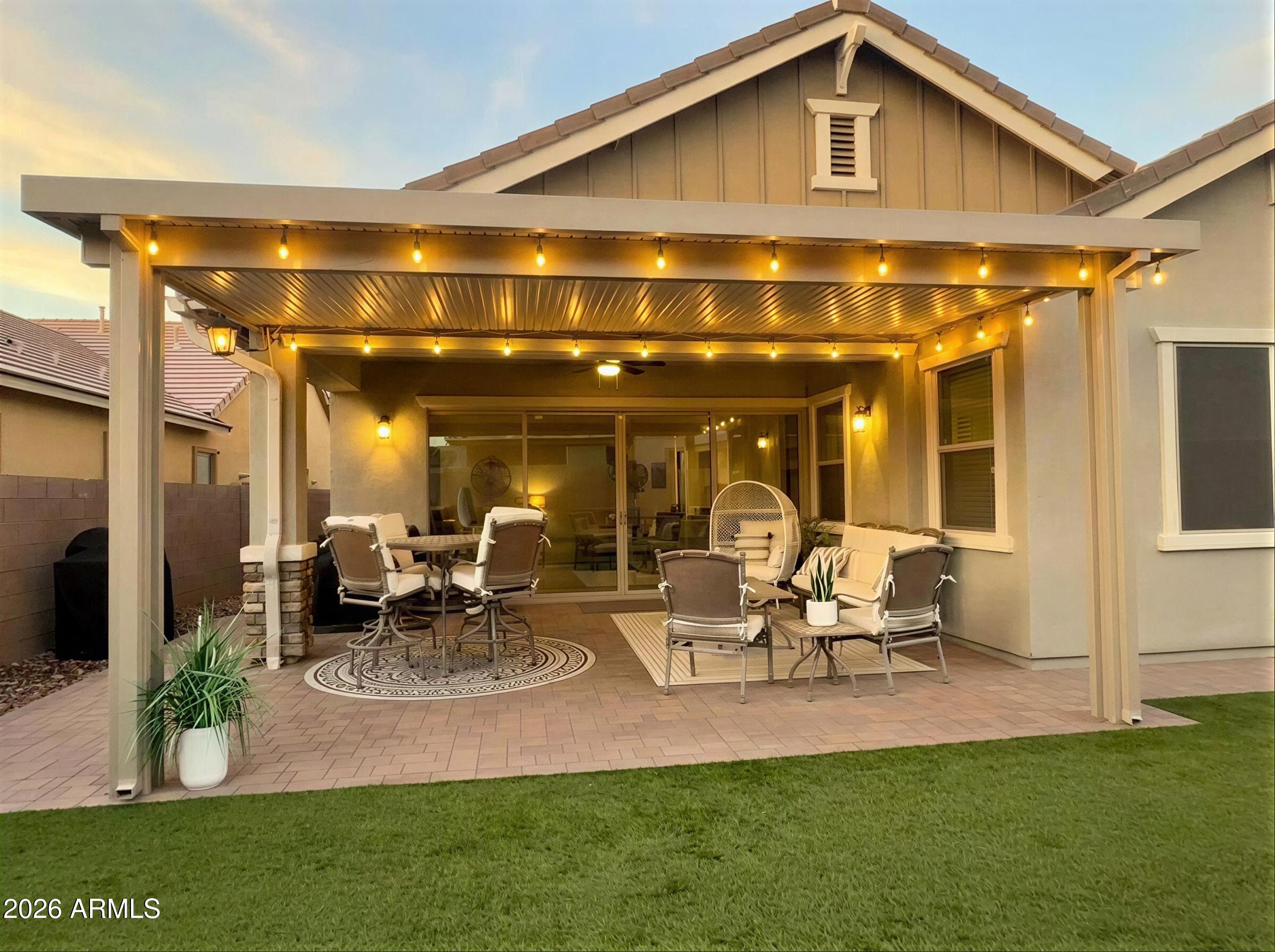 23137 E CARRIAGE Way