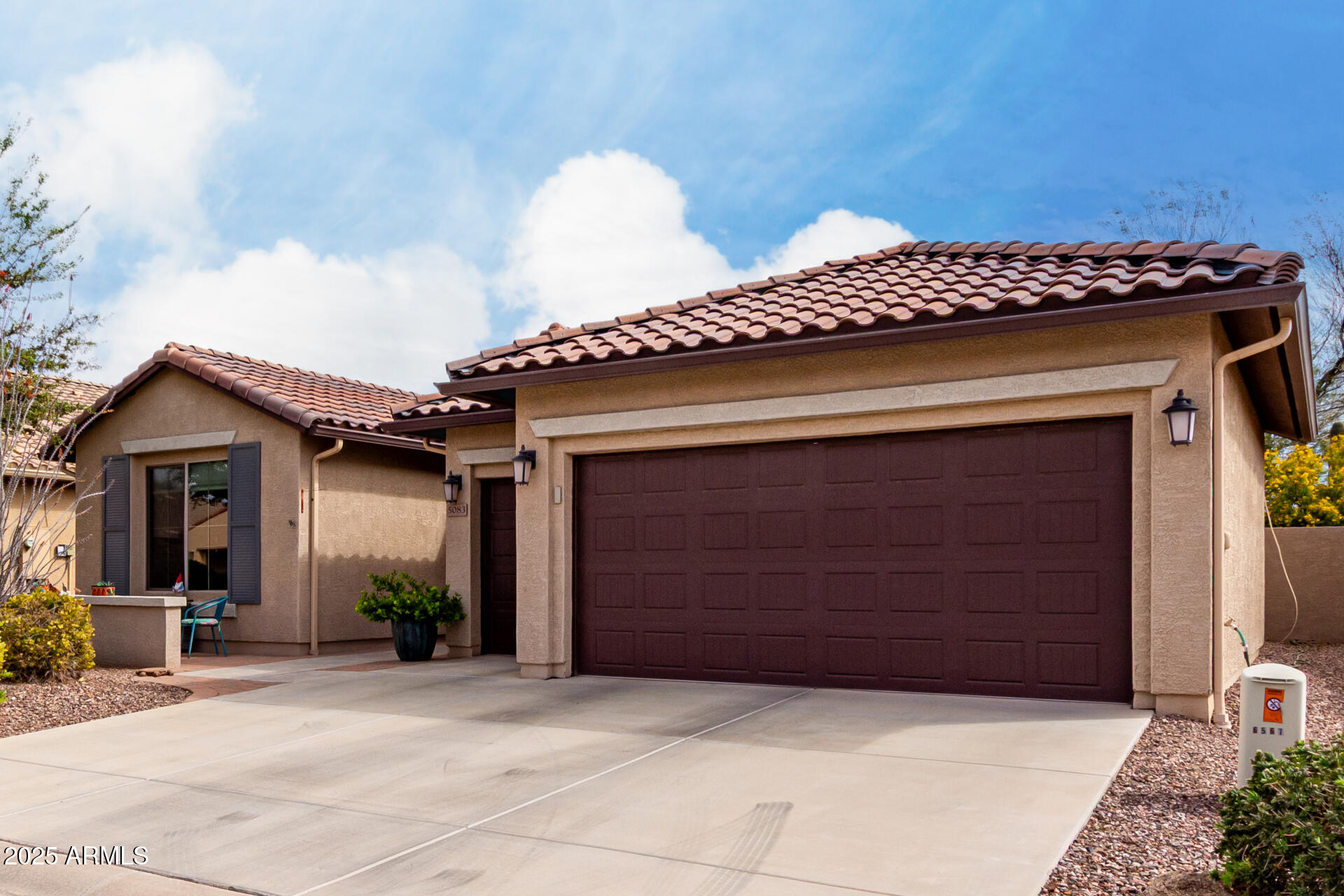 5083 W BUCKSKIN Drive