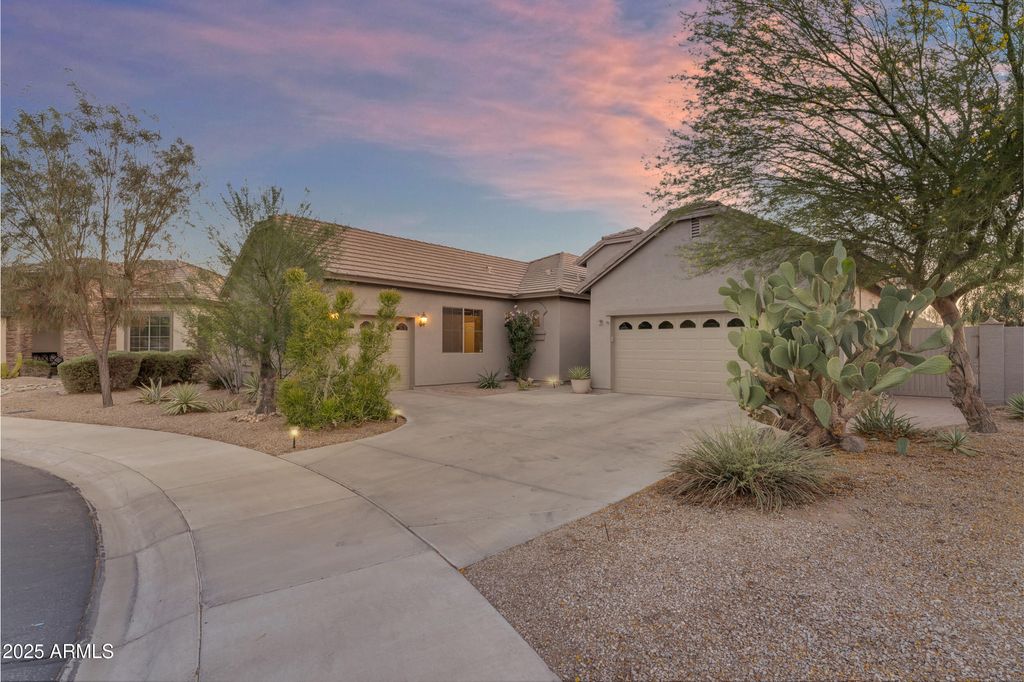 Photo of 18199 W Buckhorn Drive, Goodyear, AZ 85338 (MLS # 7000168)
