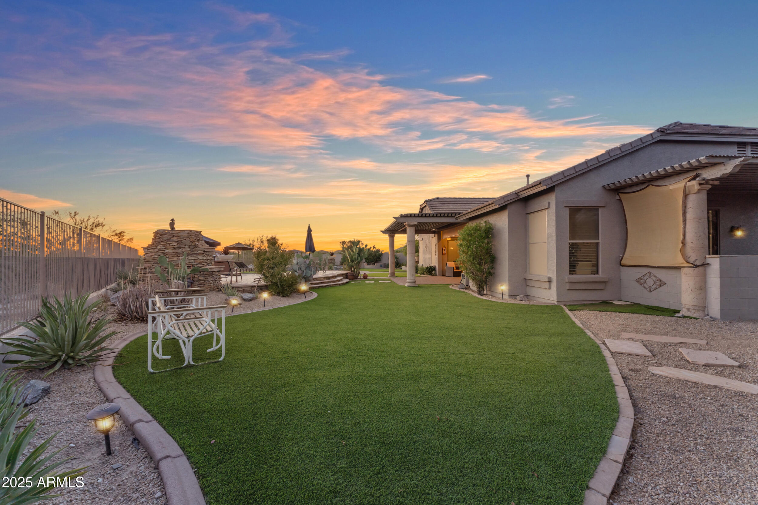 18199 W BUCKHORN Drive