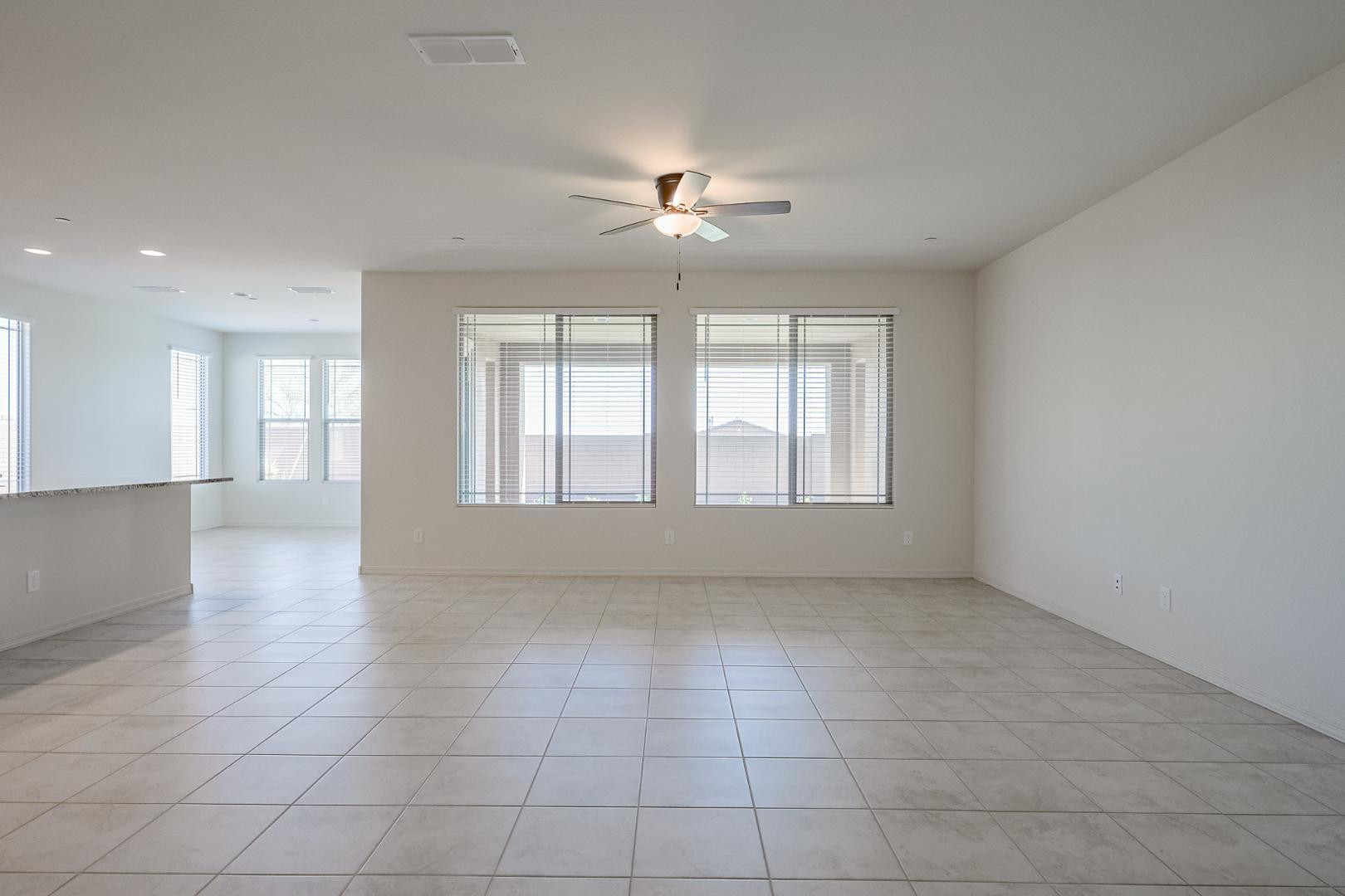 13715 W Calle De Baca