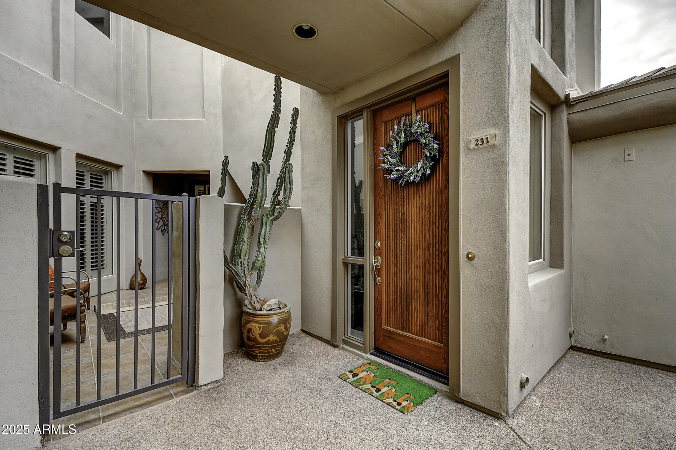 14850 E GRANDVIEW Drive 231