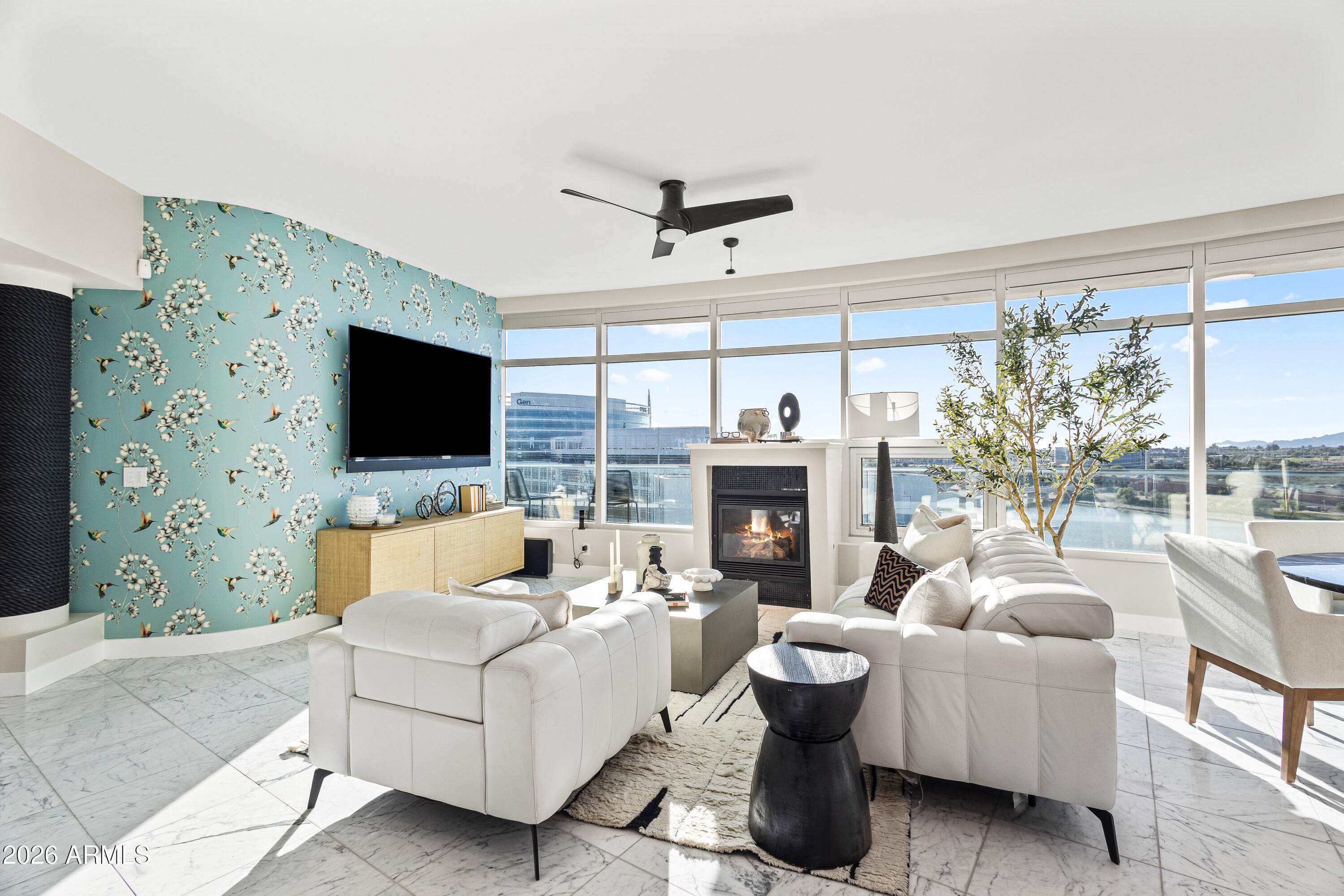 140 E RIO SALADO Parkway 1103
