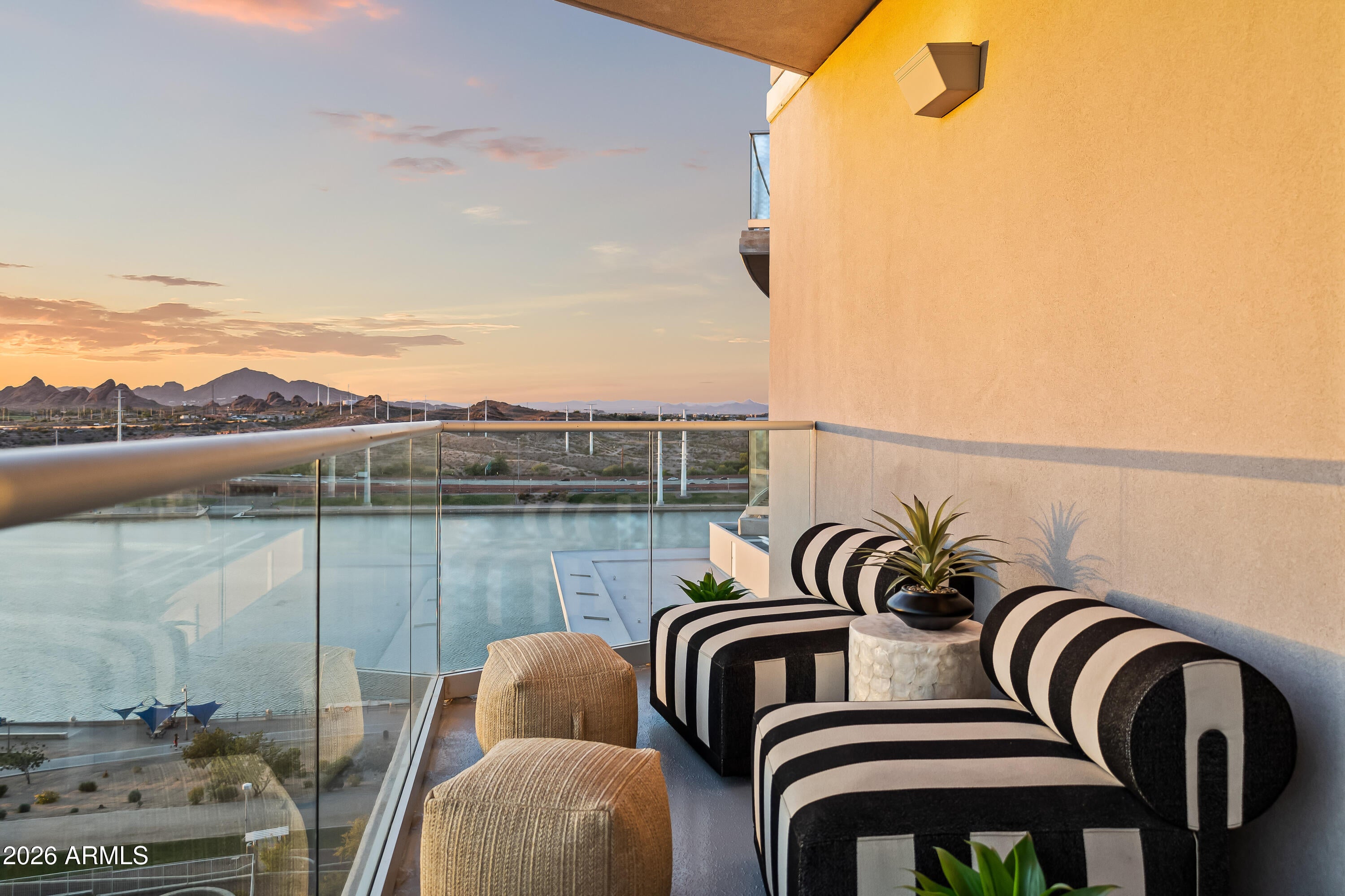 140 E RIO SALADO Parkway 1103
