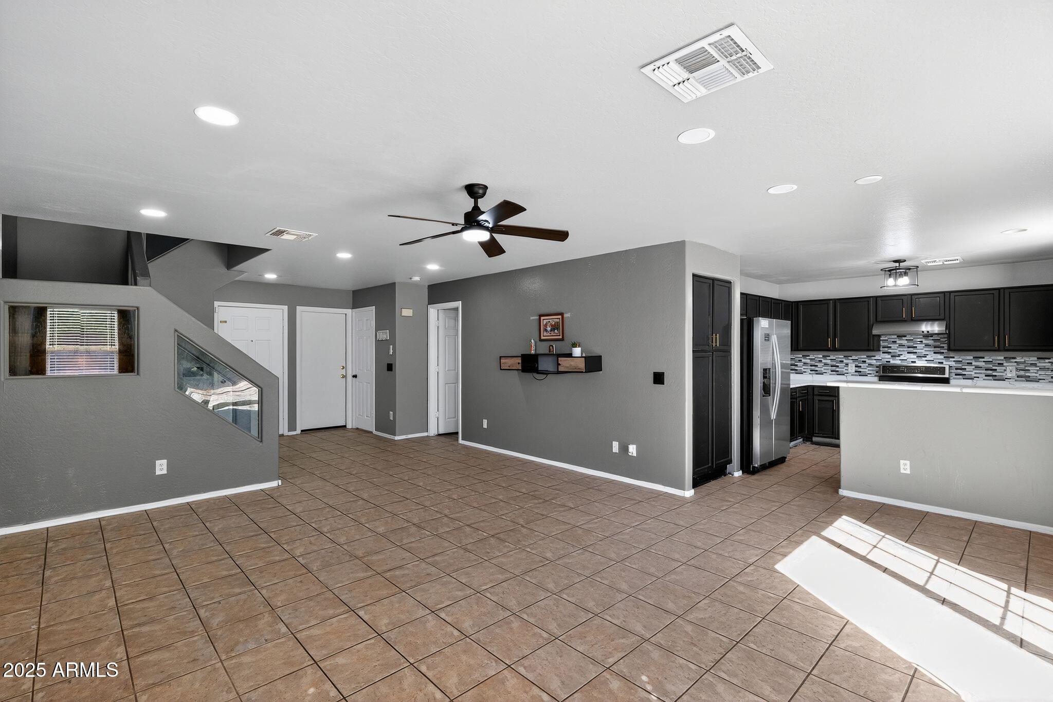 12709 N EL FRIO Street