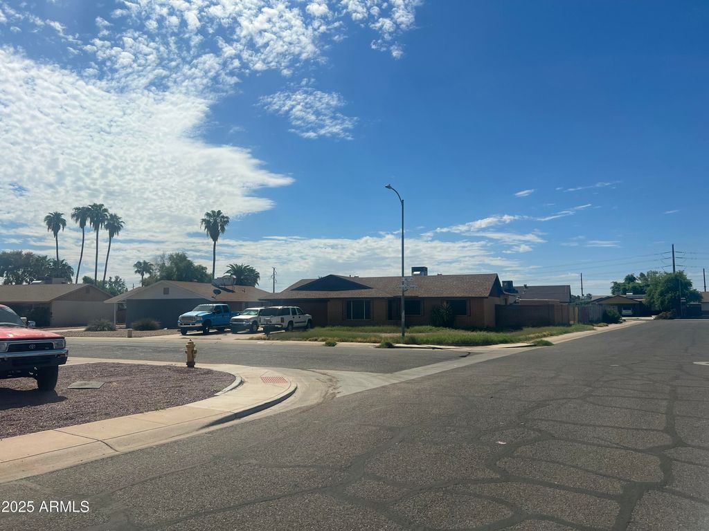 Photo of 4435 W Desert Cove Avenue, Glendale, AZ 85304 (MLS # 6922054)