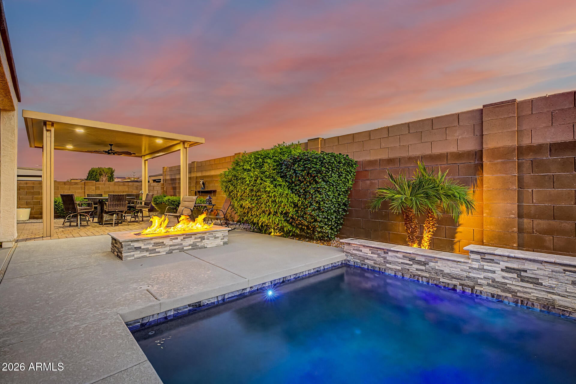 17253 W ECHO Lane