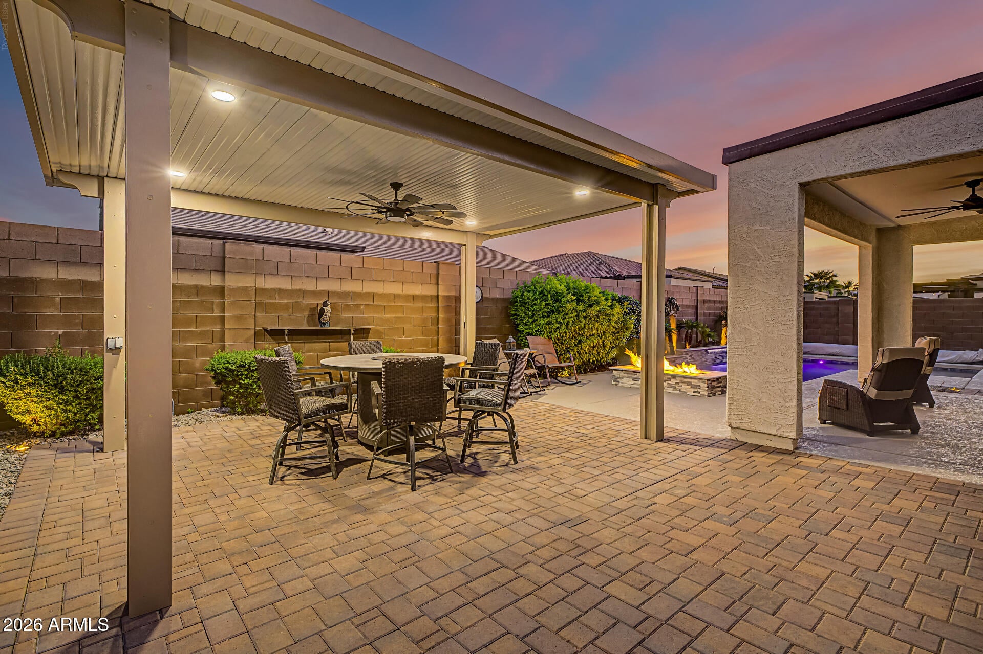 17253 W ECHO Lane