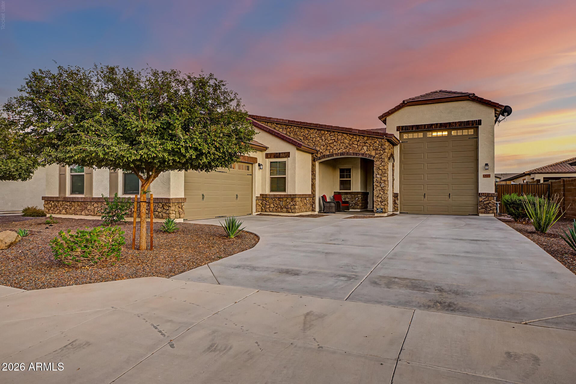 17253 W ECHO Lane