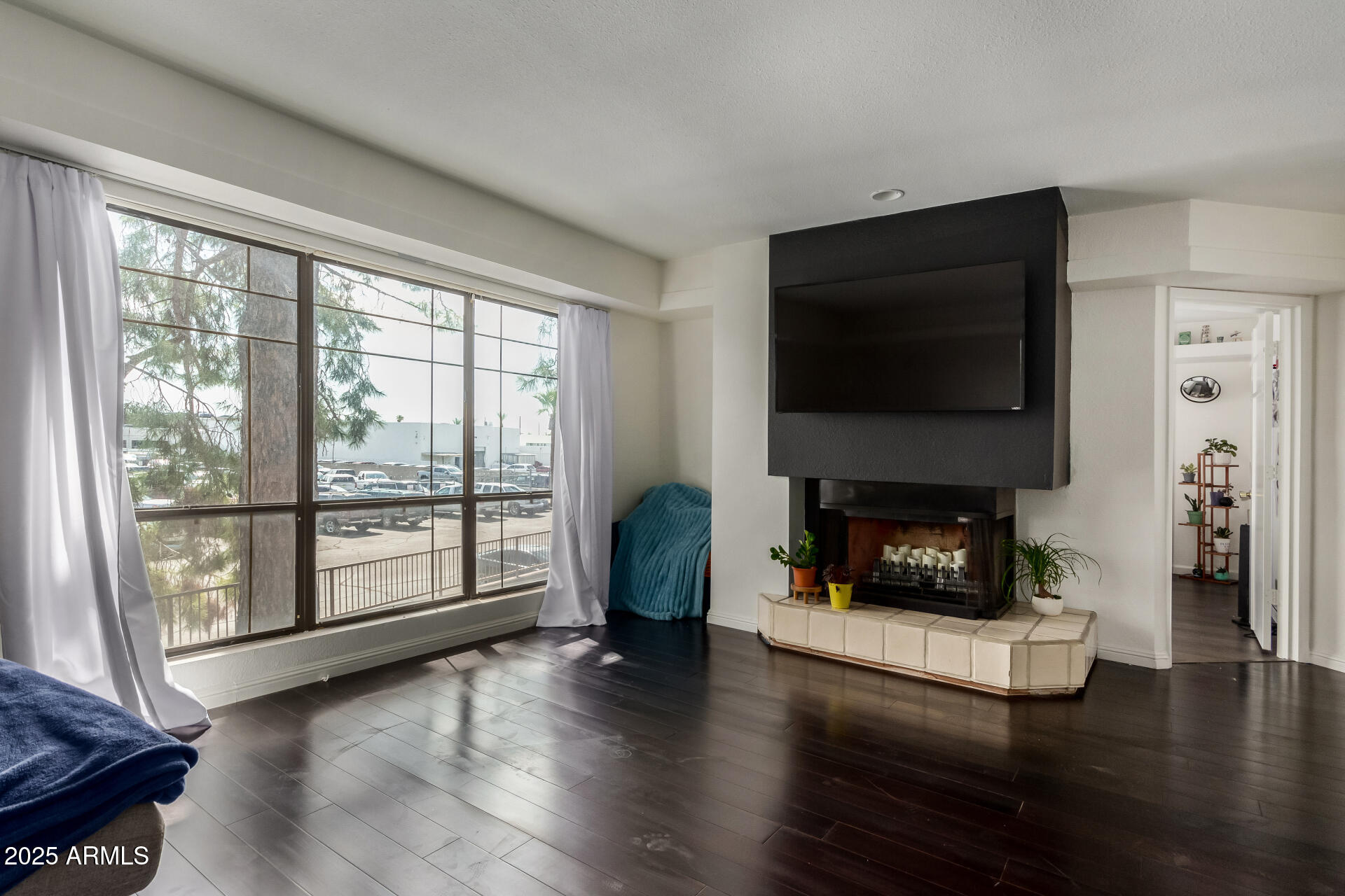 5035 N 10TH Place 204