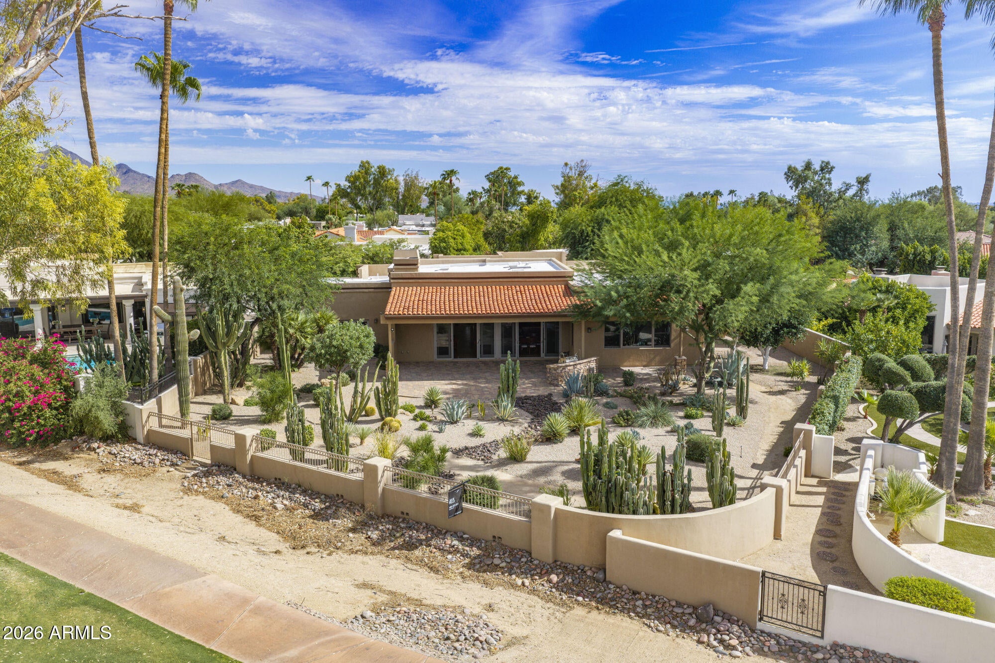 8340 E CALLE DE ALEGRIA --