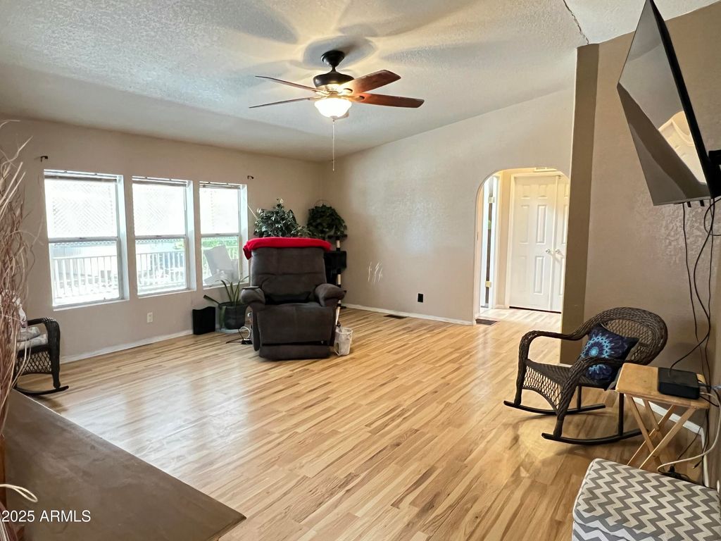 Photo of 10701 N 99th Avenue #22, Peoria, AZ 85345 (MLS # 6919180)