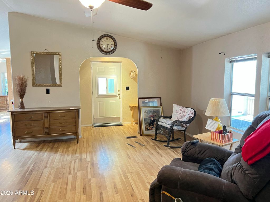 Photo of 10701 N 99th Avenue #22, Peoria, AZ 85345 (MLS # 6919180)