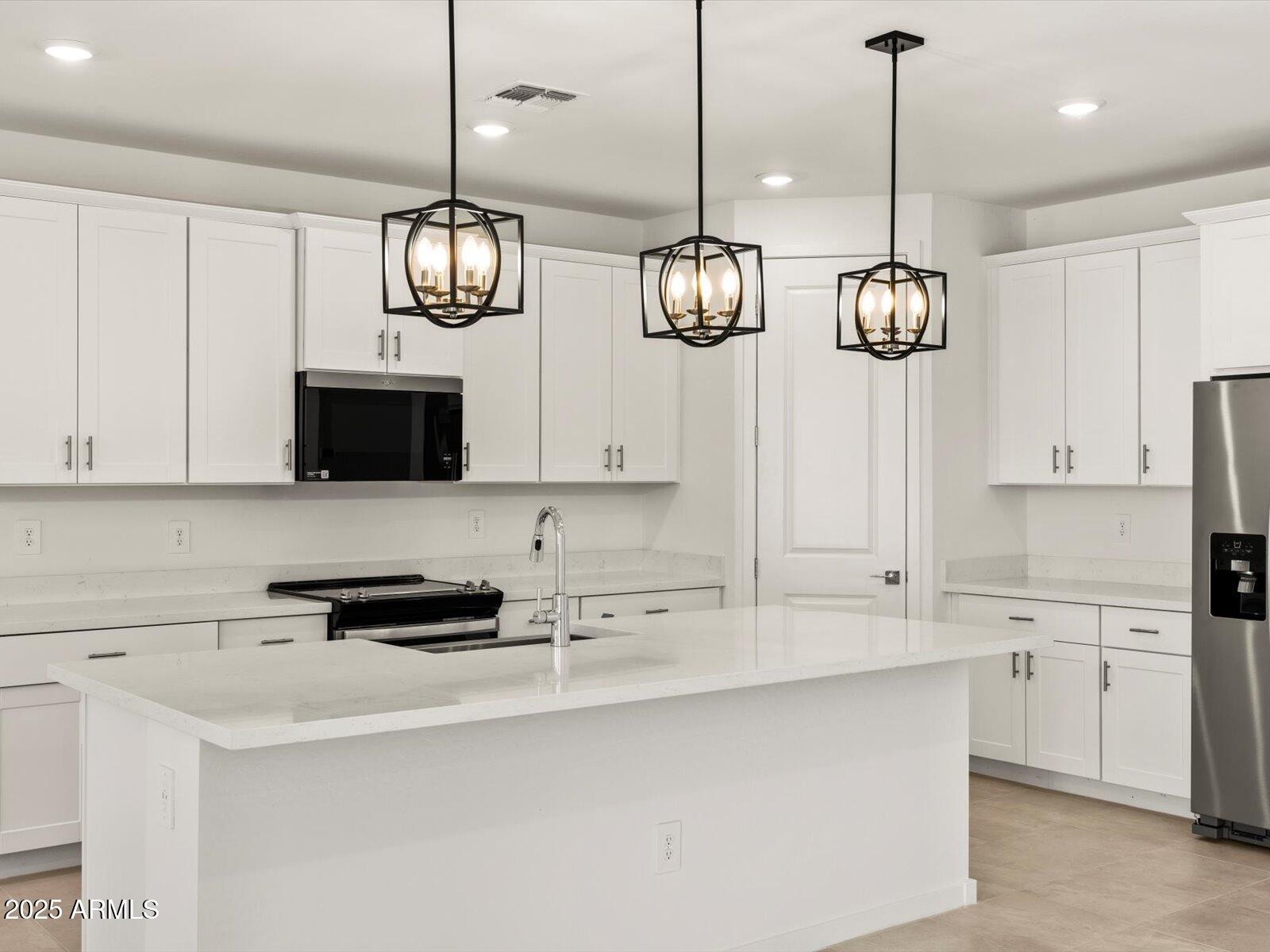 24466 W GROVE Street