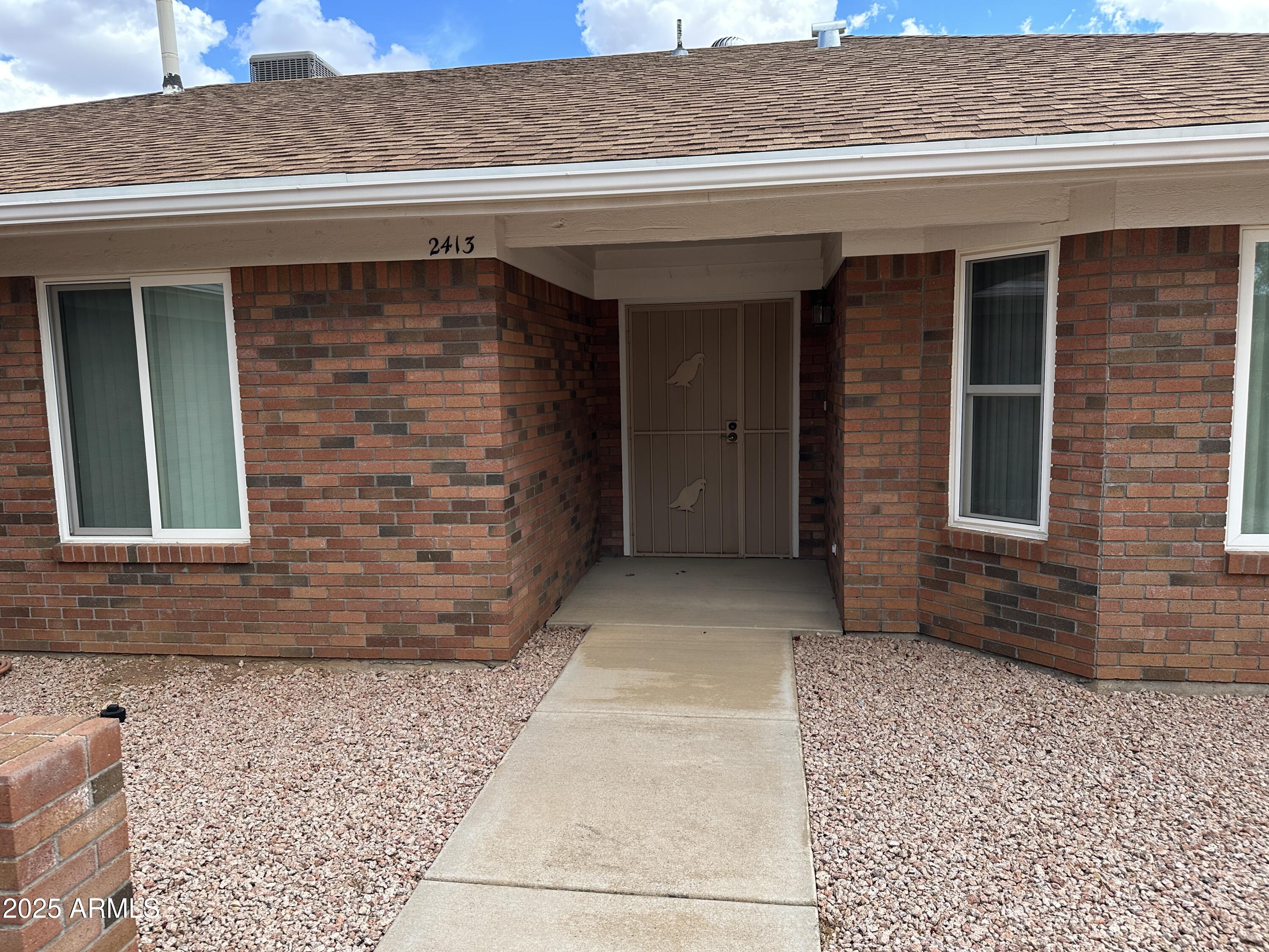 2413 S PLAYER Avenue