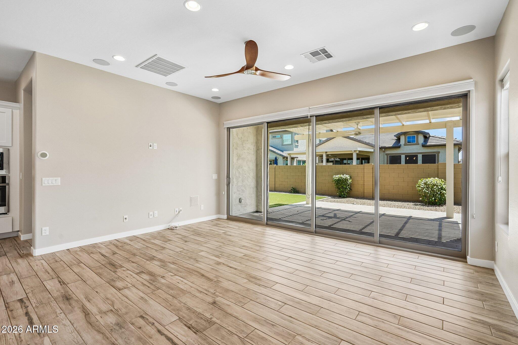 2117 E FLAMINGO Way