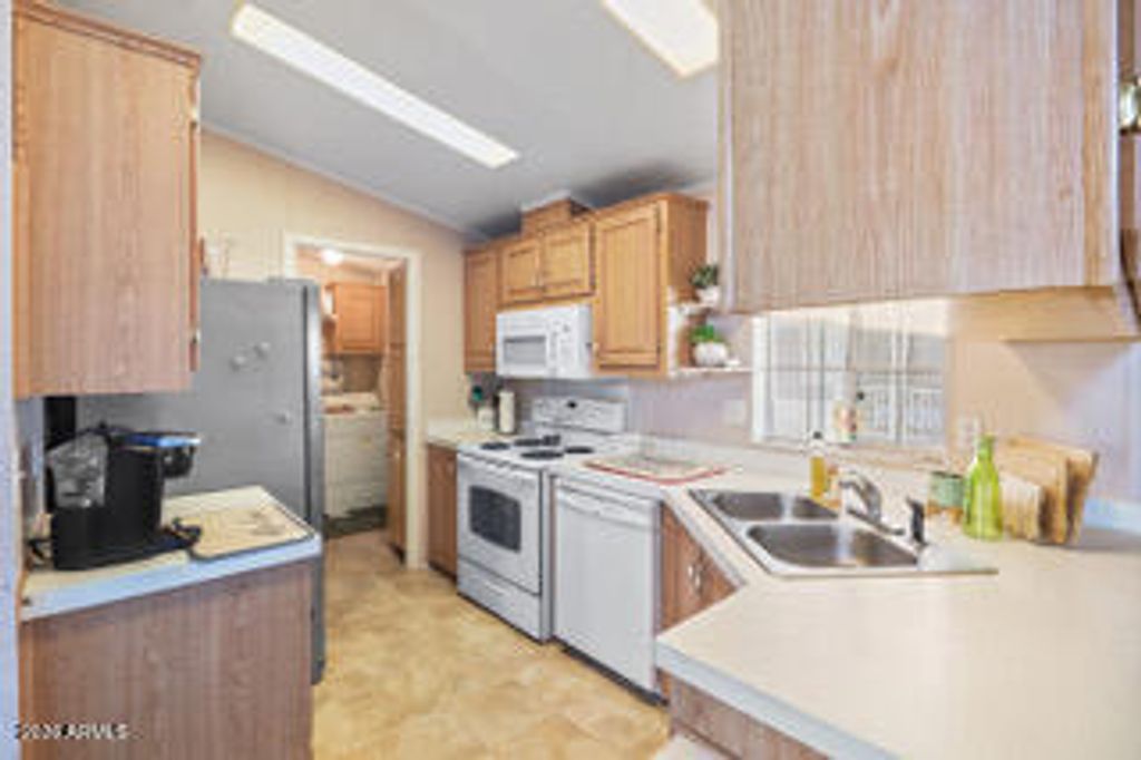 Photo of 450 W Sunwest Drive #194, Casa Grande, AZ 85122 (MLS # 6992615)