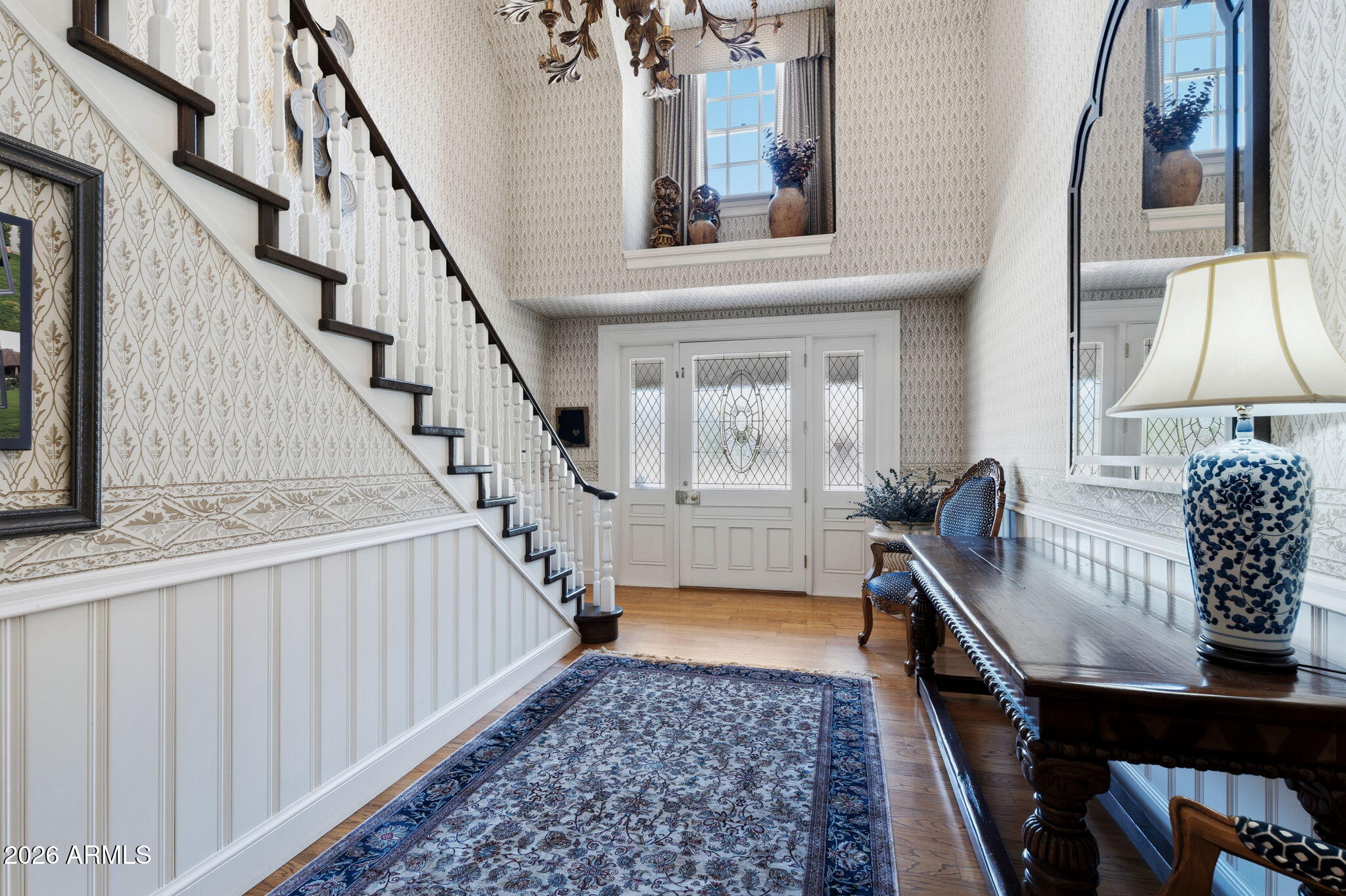 1001 E CAROLINE Lane