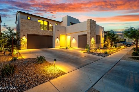 826 E BUIST Avenue Phoenix AZ 85042
