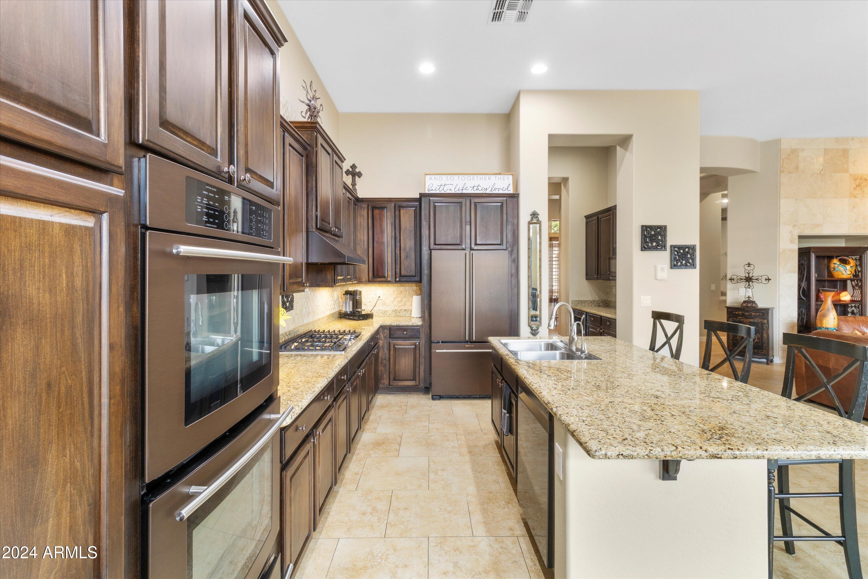 Anthem, Arizona 85086, United States, 4 Bedrooms Bedrooms, ,4 BathroomsBathrooms,Residential,Pending,24087