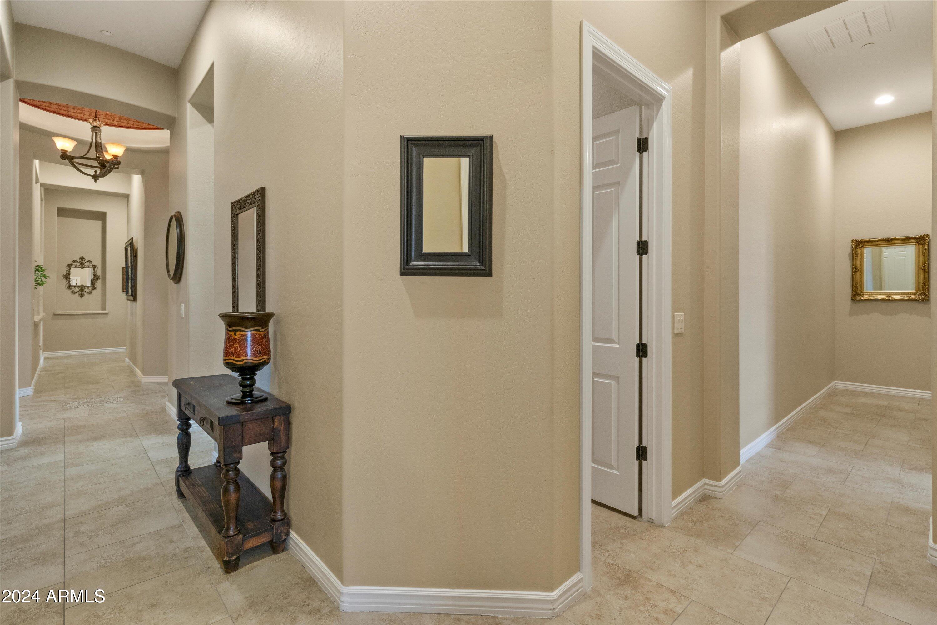 Anthem, Arizona 85086, United States, 4 Bedrooms Bedrooms, ,4 BathroomsBathrooms,Residential,Pending,24087