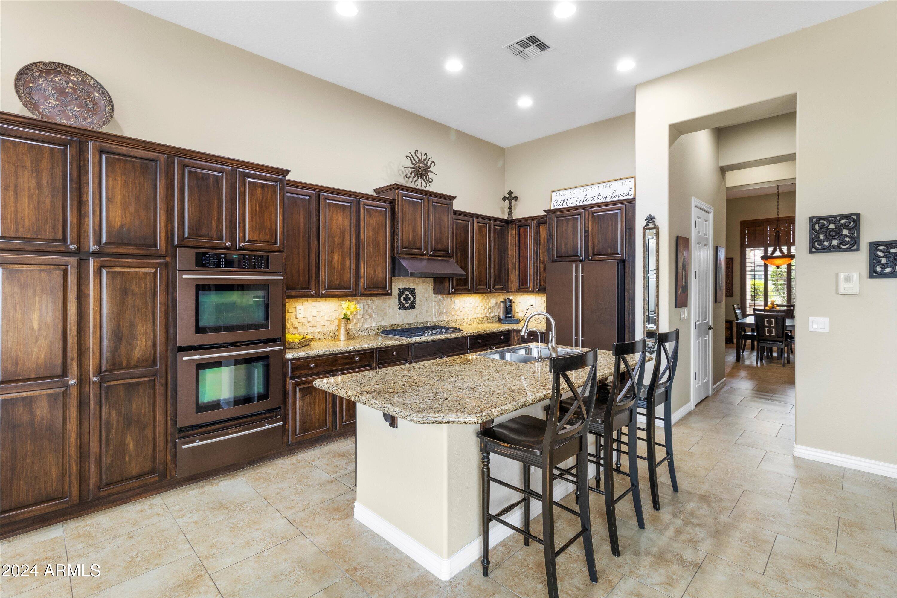 Anthem, Arizona 85086, United States, 4 Bedrooms Bedrooms, ,4 BathroomsBathrooms,Residential,Pending,24087