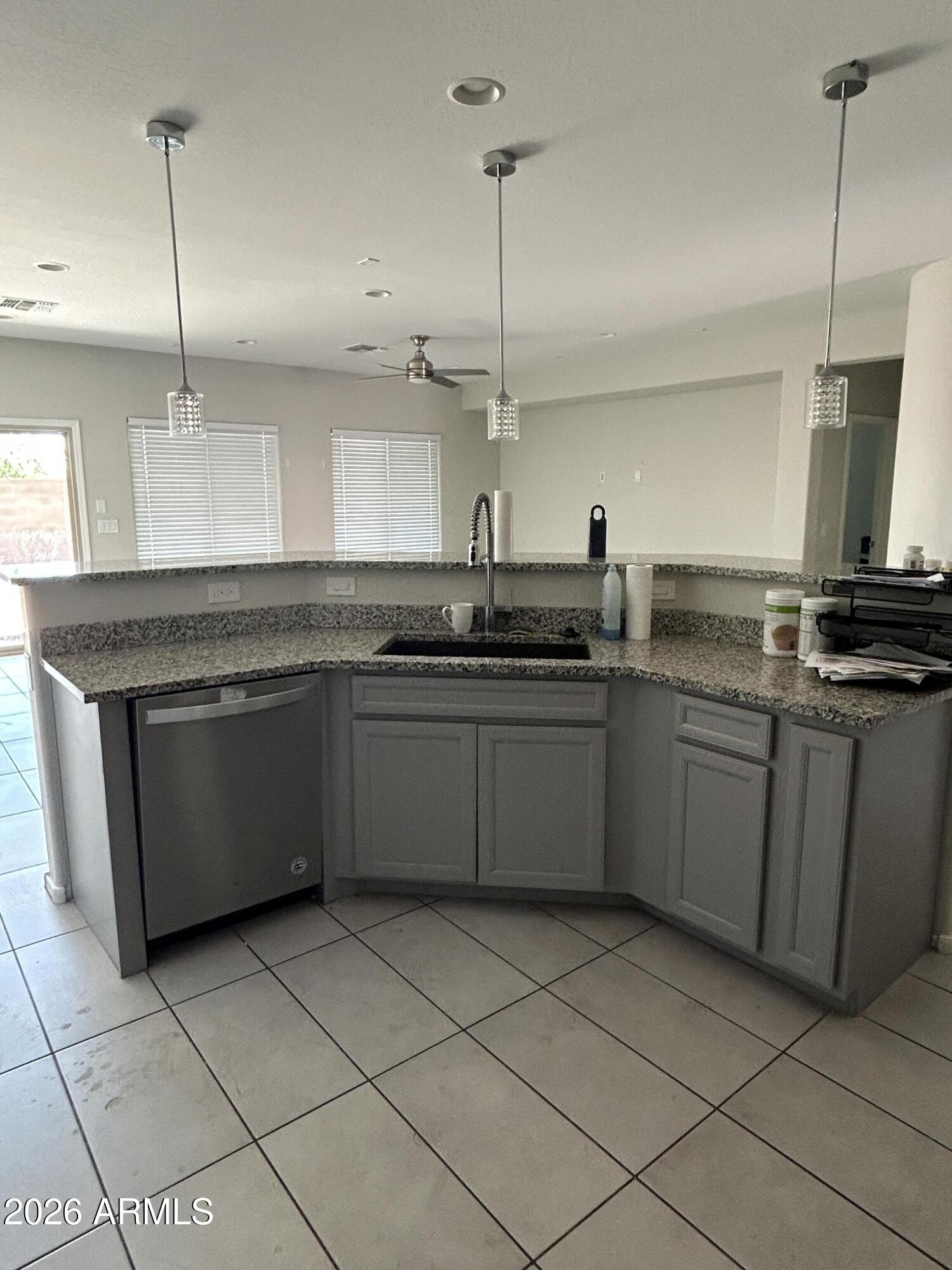 3667 N ASTORIA Drive