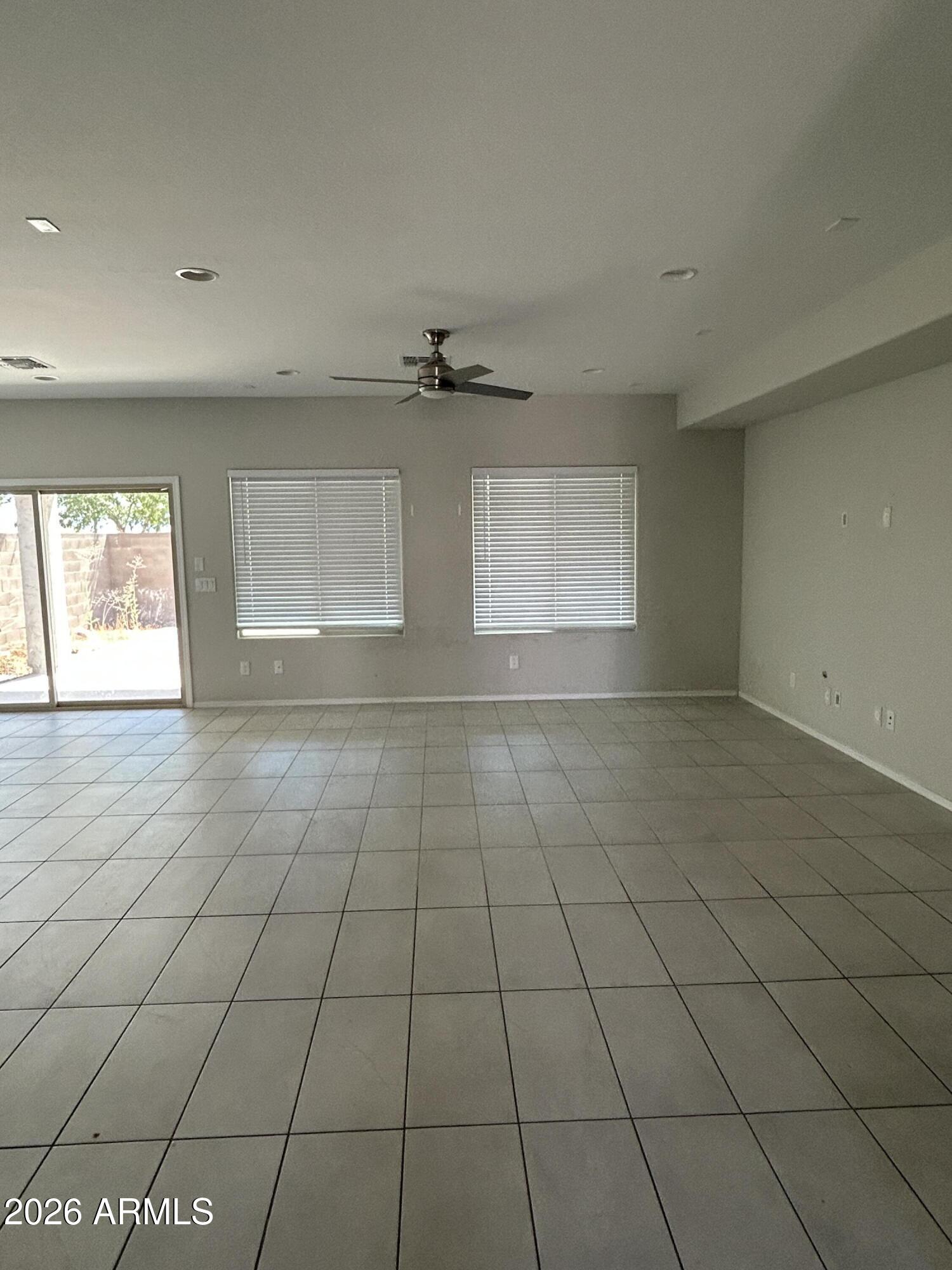 3667 N ASTORIA Drive