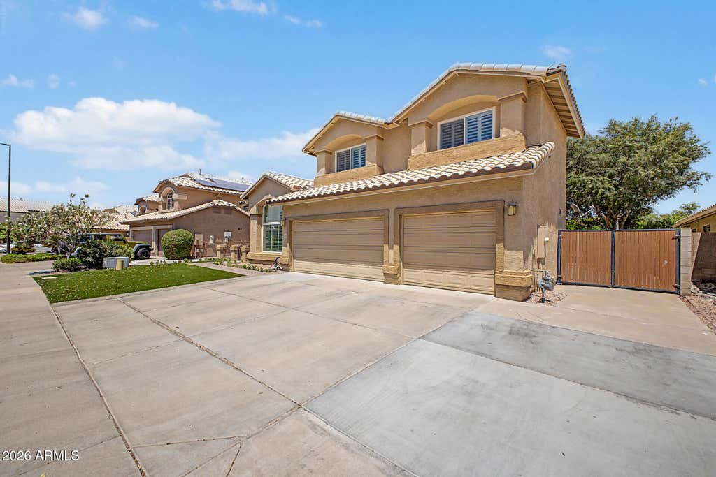 Photo of 285 S Red Rock Street, Gilbert, AZ 85296 (MLS # 7043690)