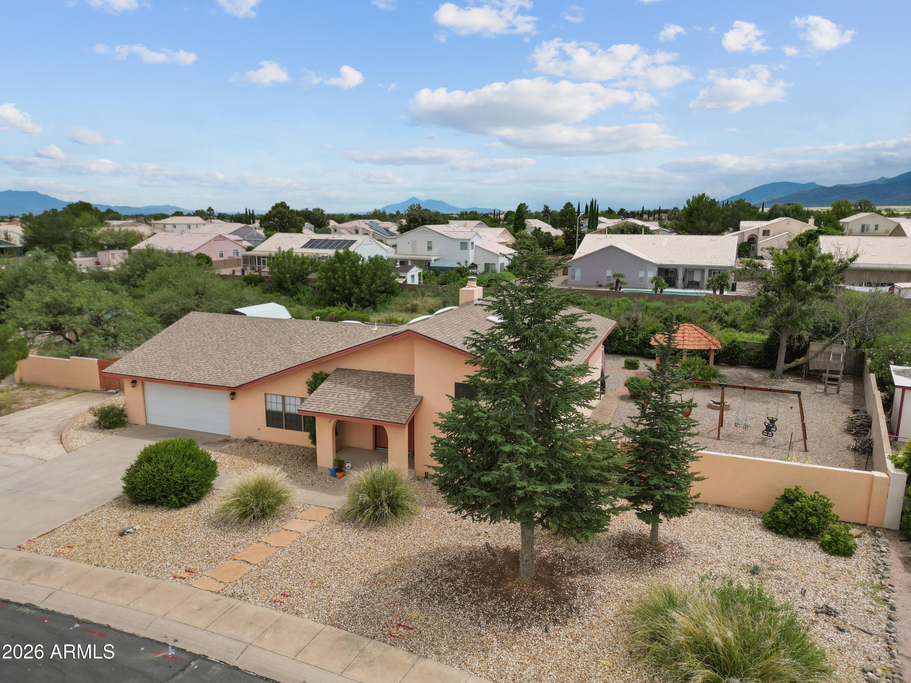 1152 EXETER Drive