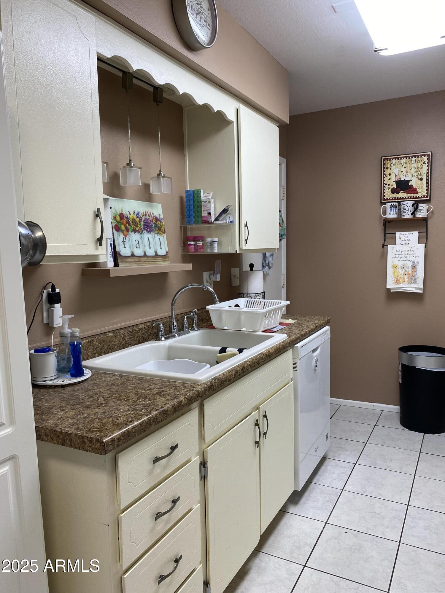 10134 N 97TH Avenue B