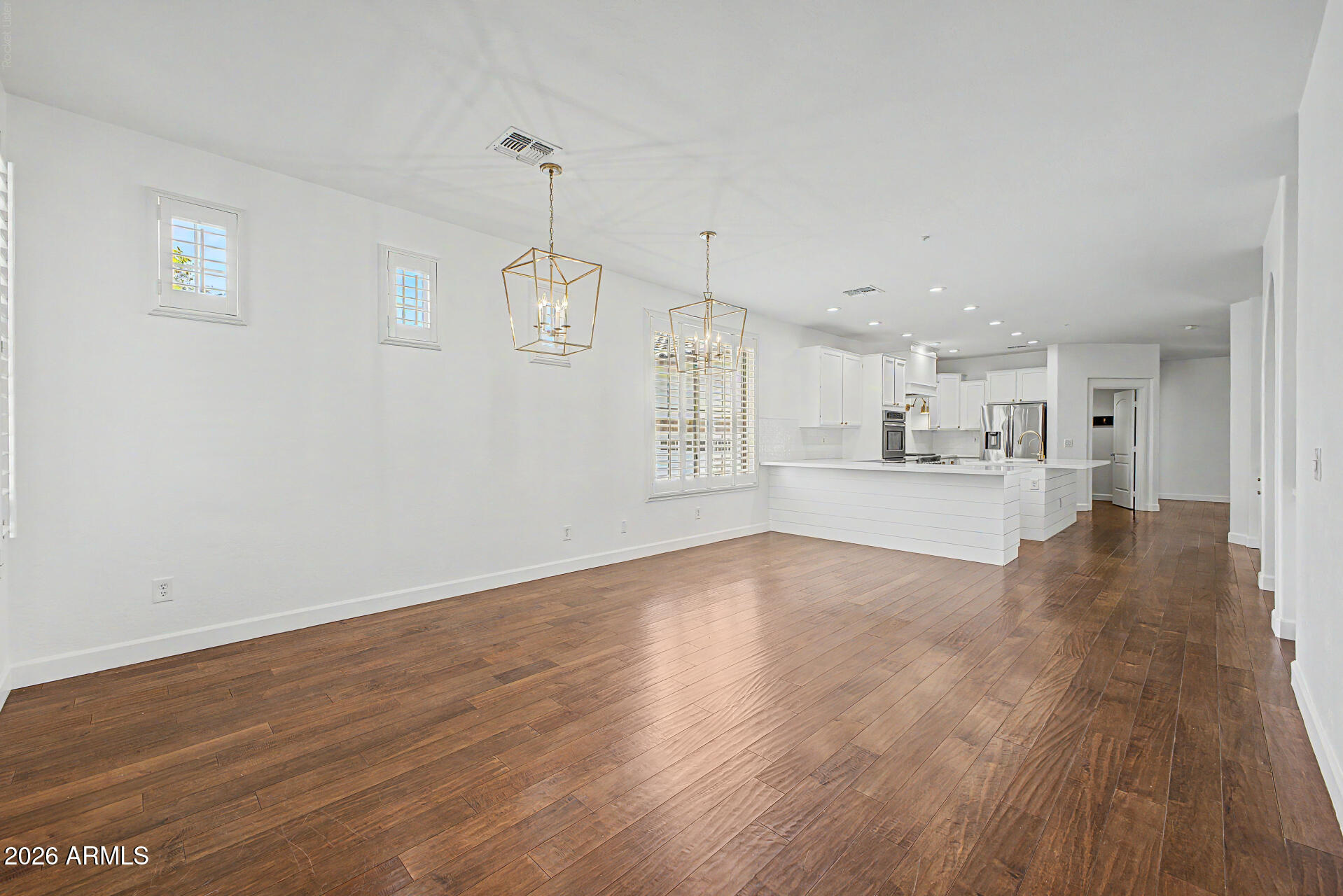 2850 E CAMELLIA Drive