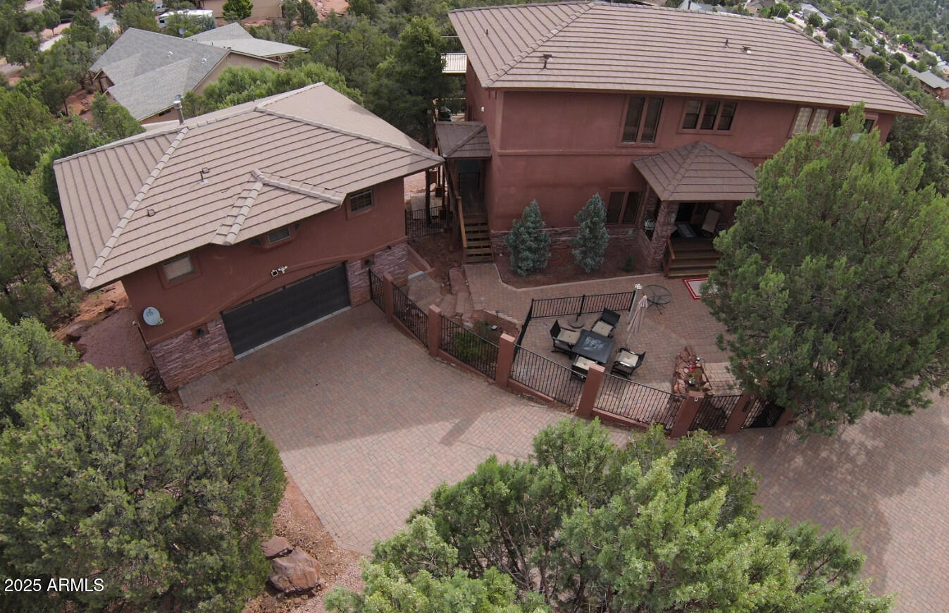 1109 N FALCONCREST Drive