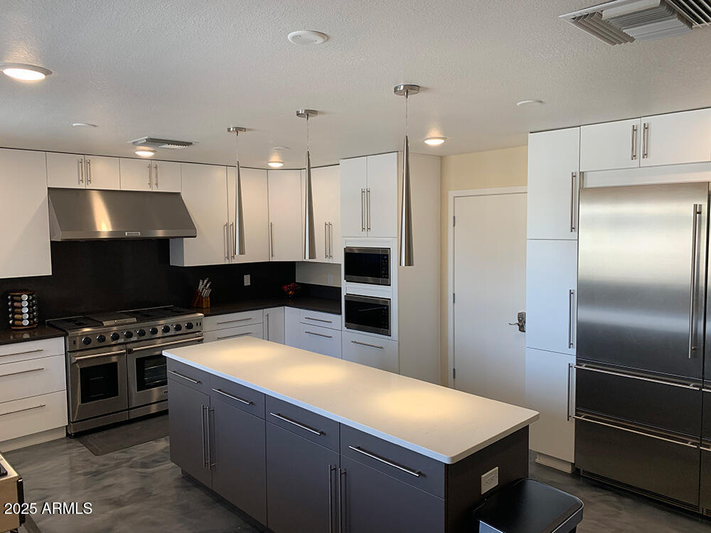 VISTA VIEW ESTATES - Residential