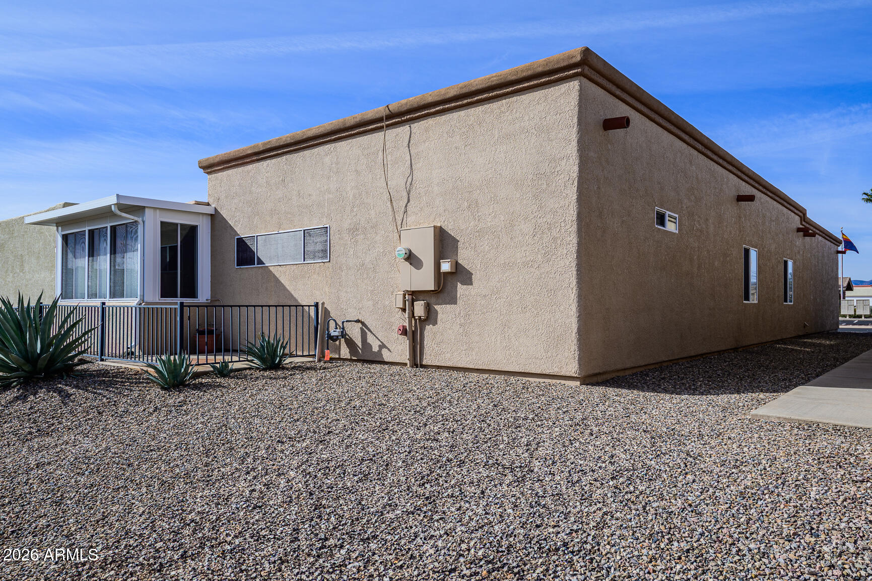 511 S Clubhouse Lane