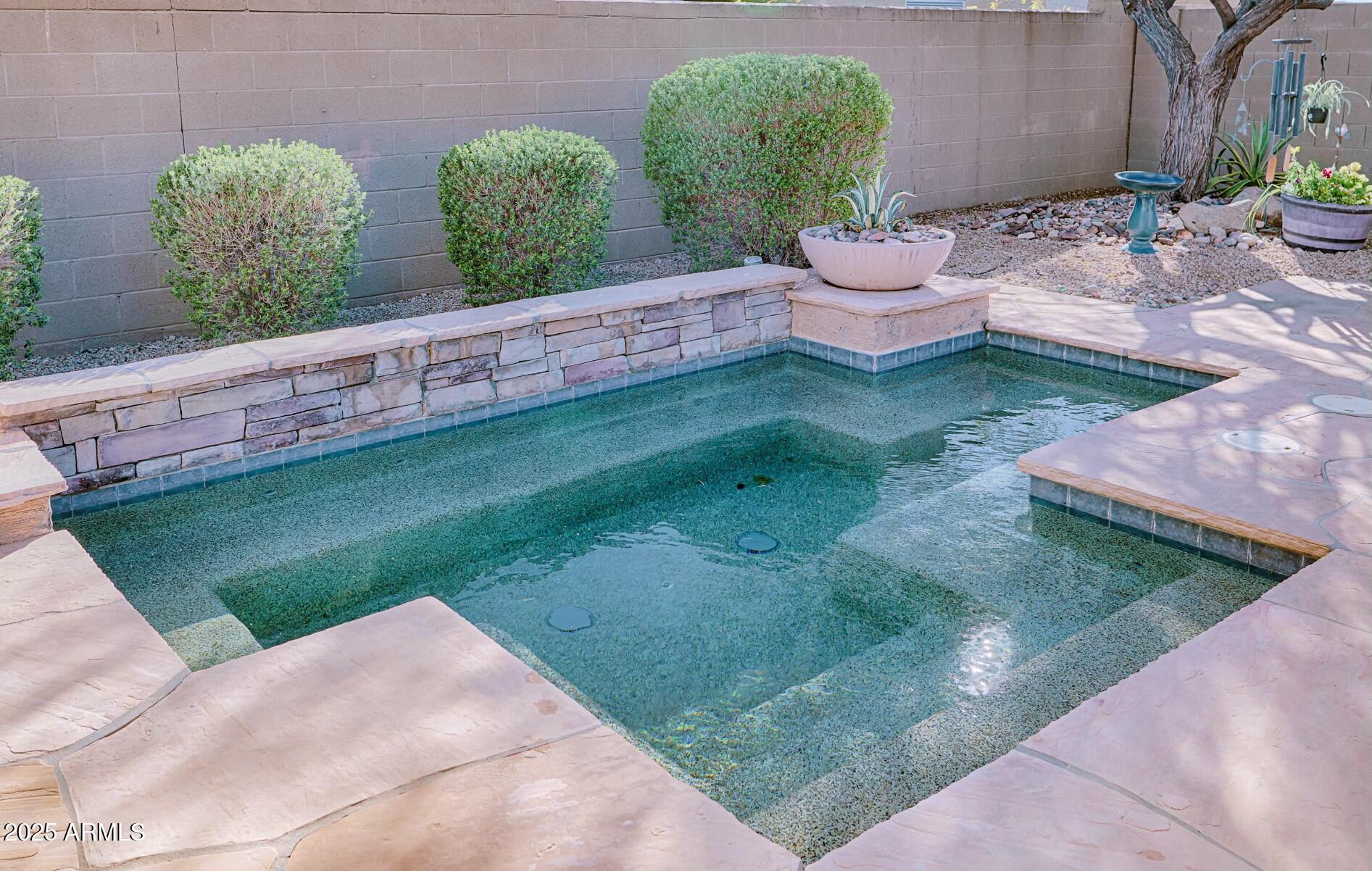 3723 W MEMORIAL Drive