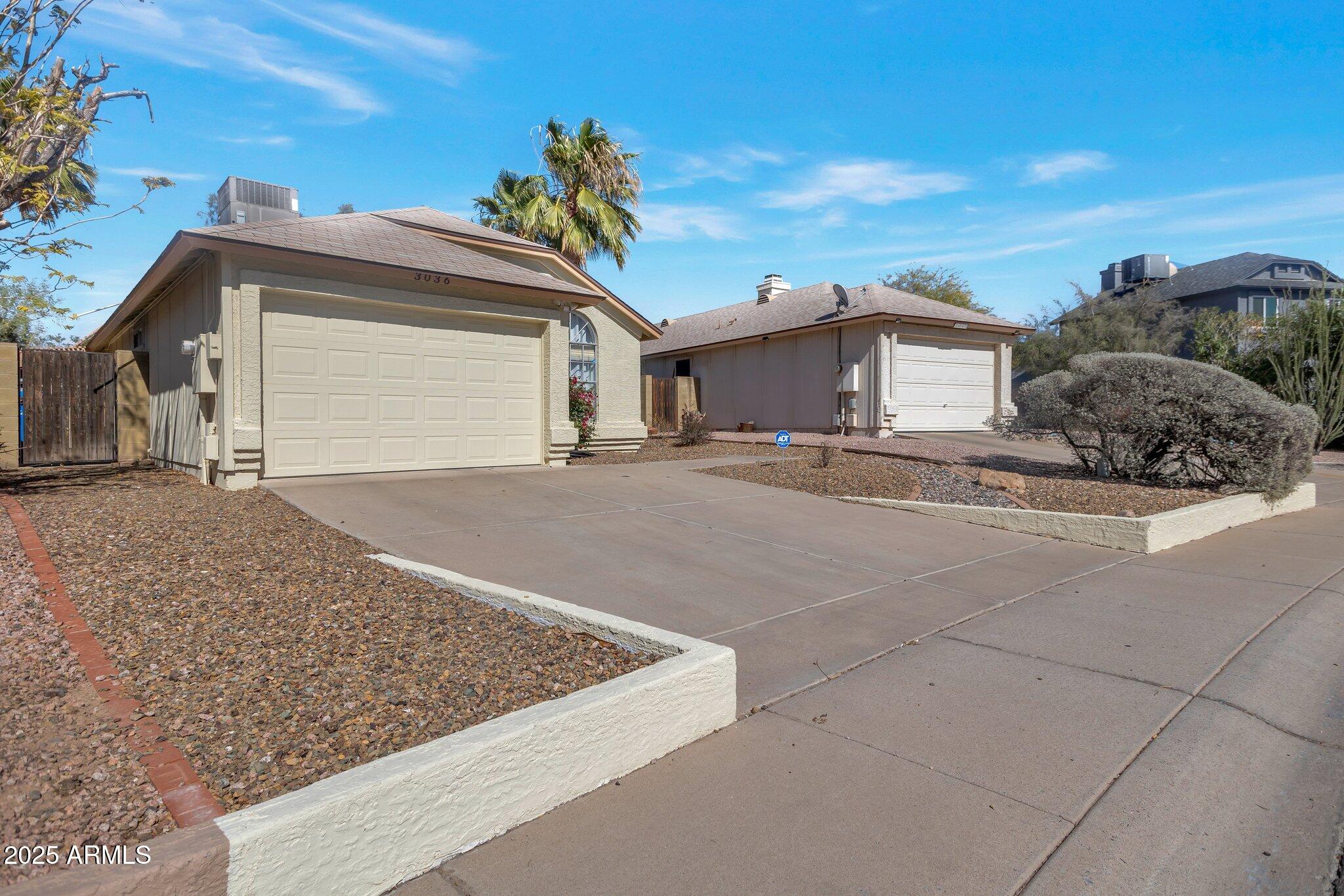 3036 E BLUEFIELD Avenue